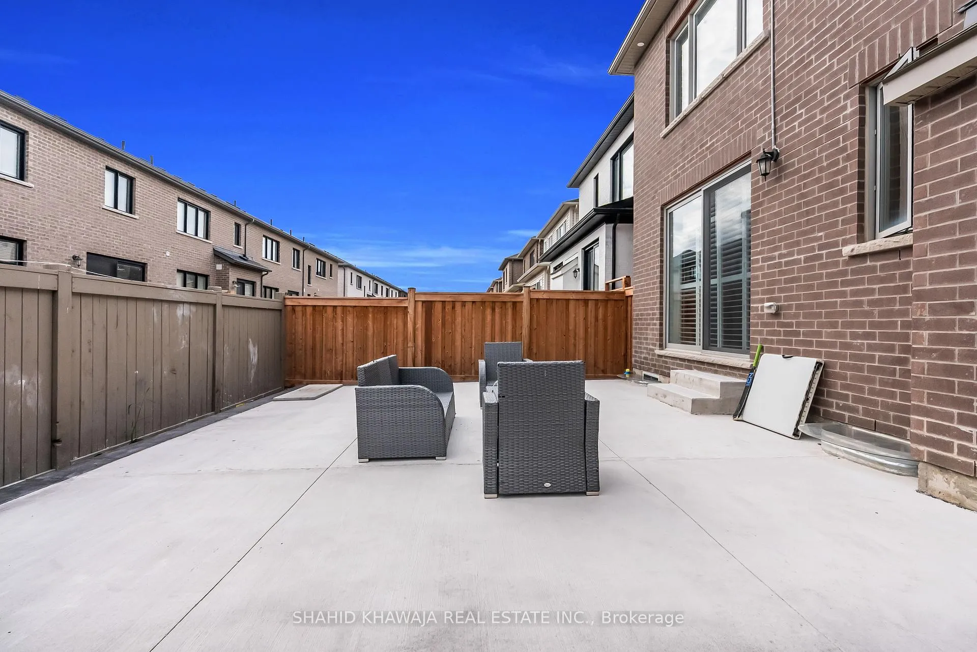 Photo 41 of 1282 Kovachik Boulevard, Milton, Walker — HOMEH