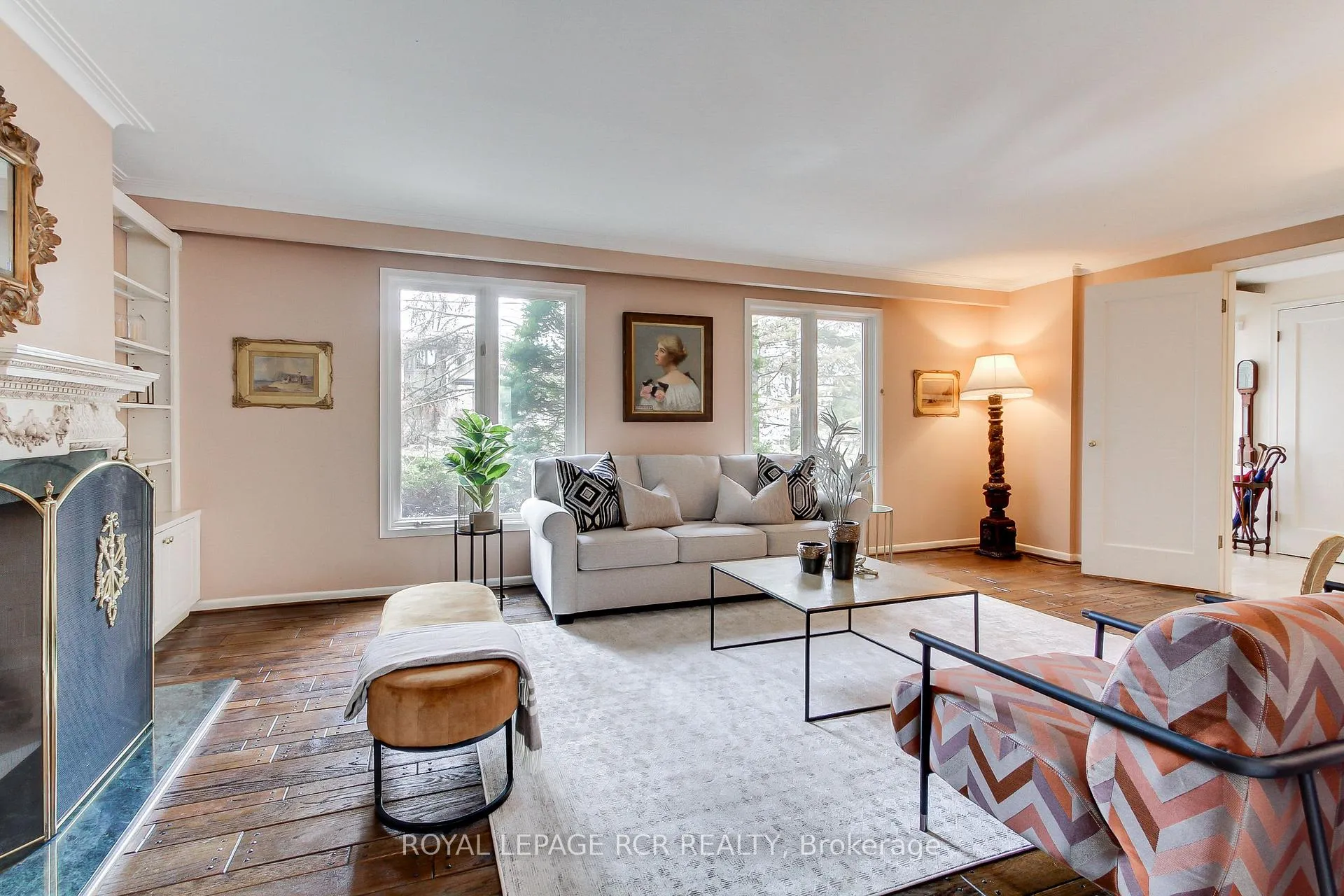 Photo 8 of 4 Thornlea Court, Markham, Thornhill — HOMEH