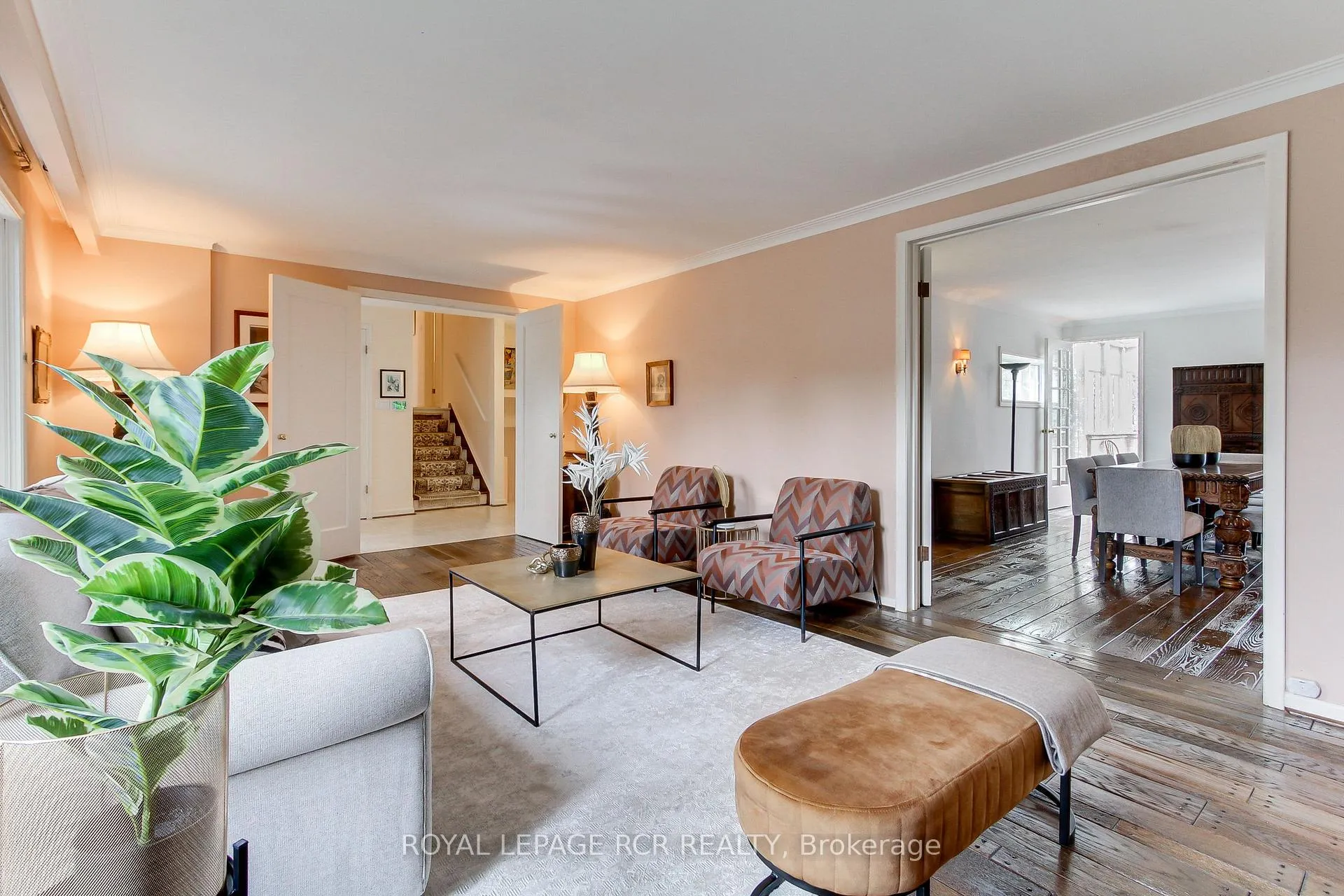 Photo 9 of 4 Thornlea Court, Markham, Thornhill — HOMEH