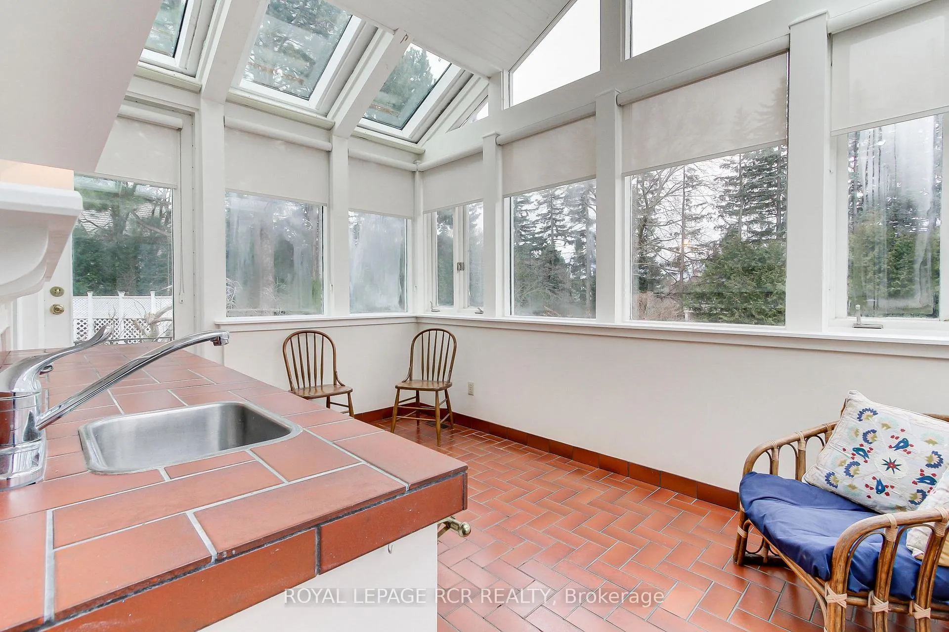Photo 14 of 4 Thornlea Court, Markham, Thornhill — HOMEH