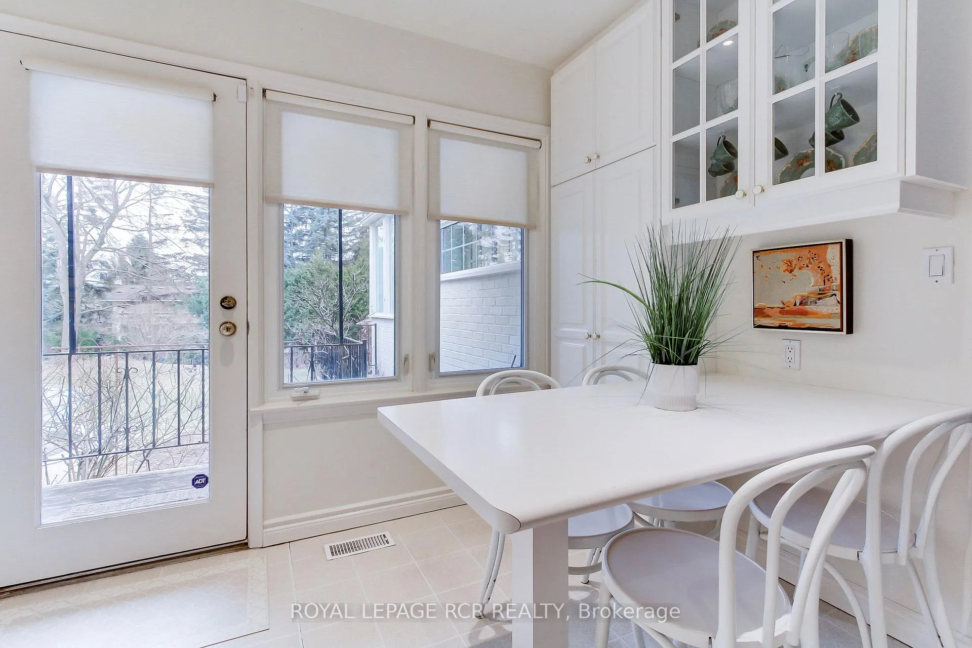 Photo 18 of 4 Thornlea Court, Markham, Thornhill — HOMEH