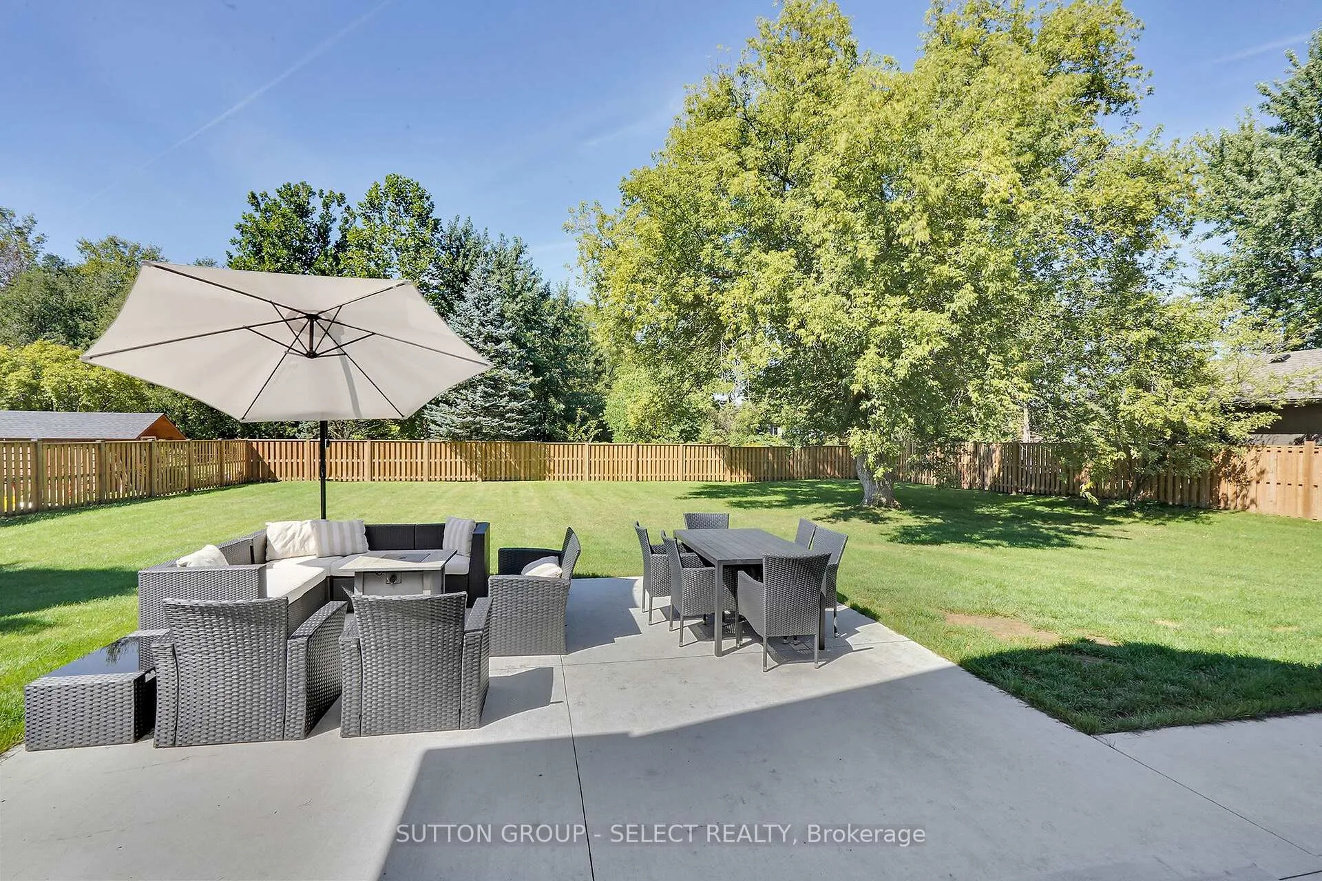 Photo 11 of 97 Simcoe Avenue, Middlesex Centre, Komoka — HOMEH