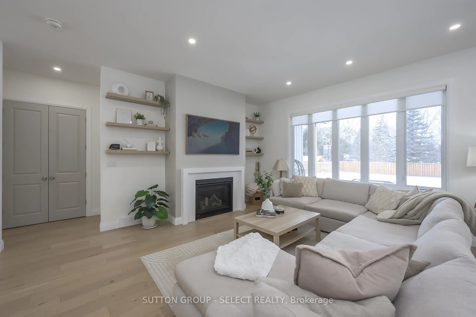 Photo 23 of 97 Simcoe Avenue, Middlesex Centre, Komoka — HOMEH
