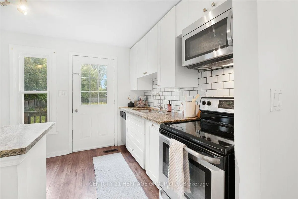 Photo 9 of 1146 Leaside Road, Hamilton, Parkview — HOMEH