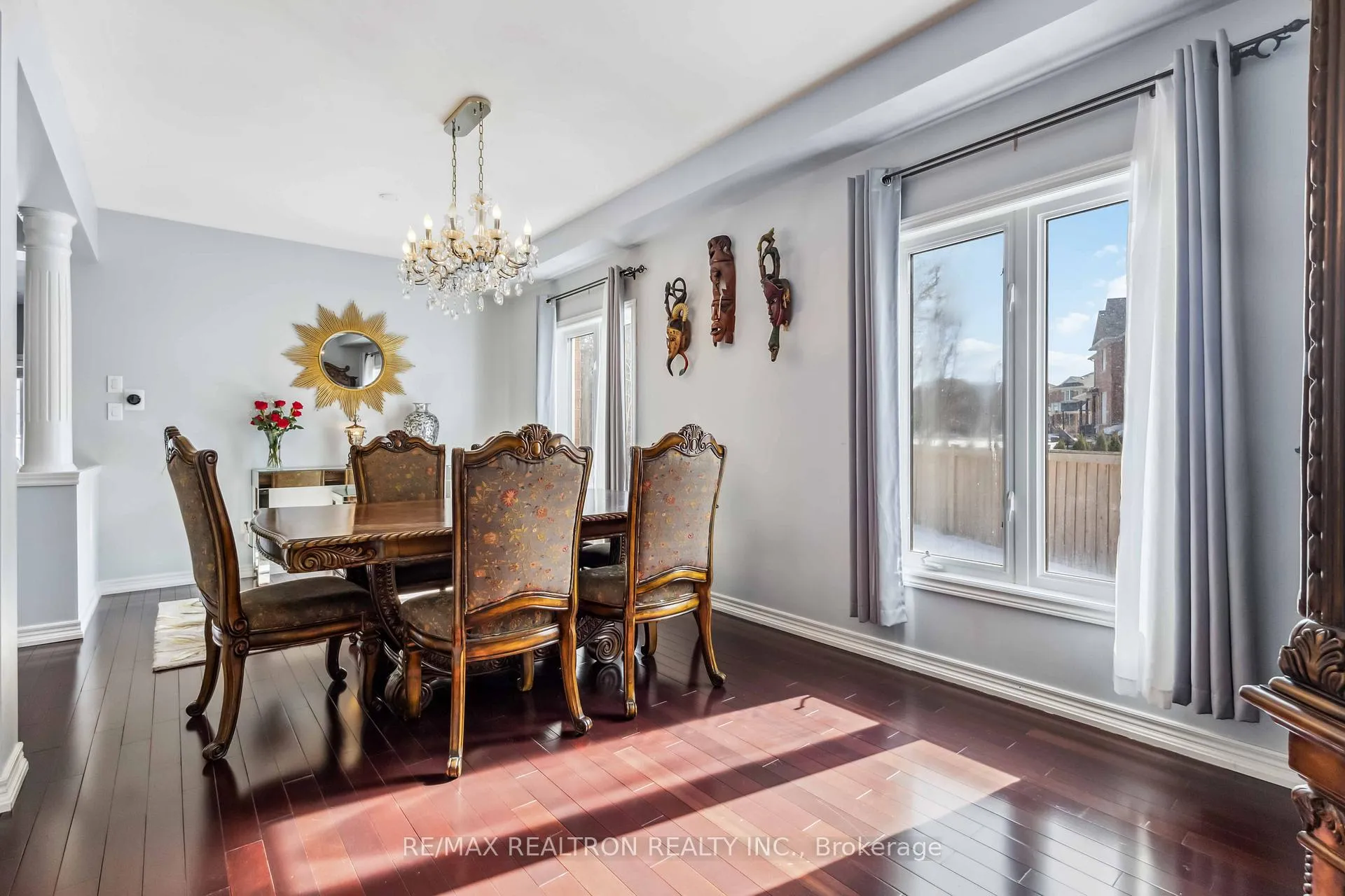 Photo 6 of 49 Blue Meadow Court, Markham, Box Grove — HOMEH
