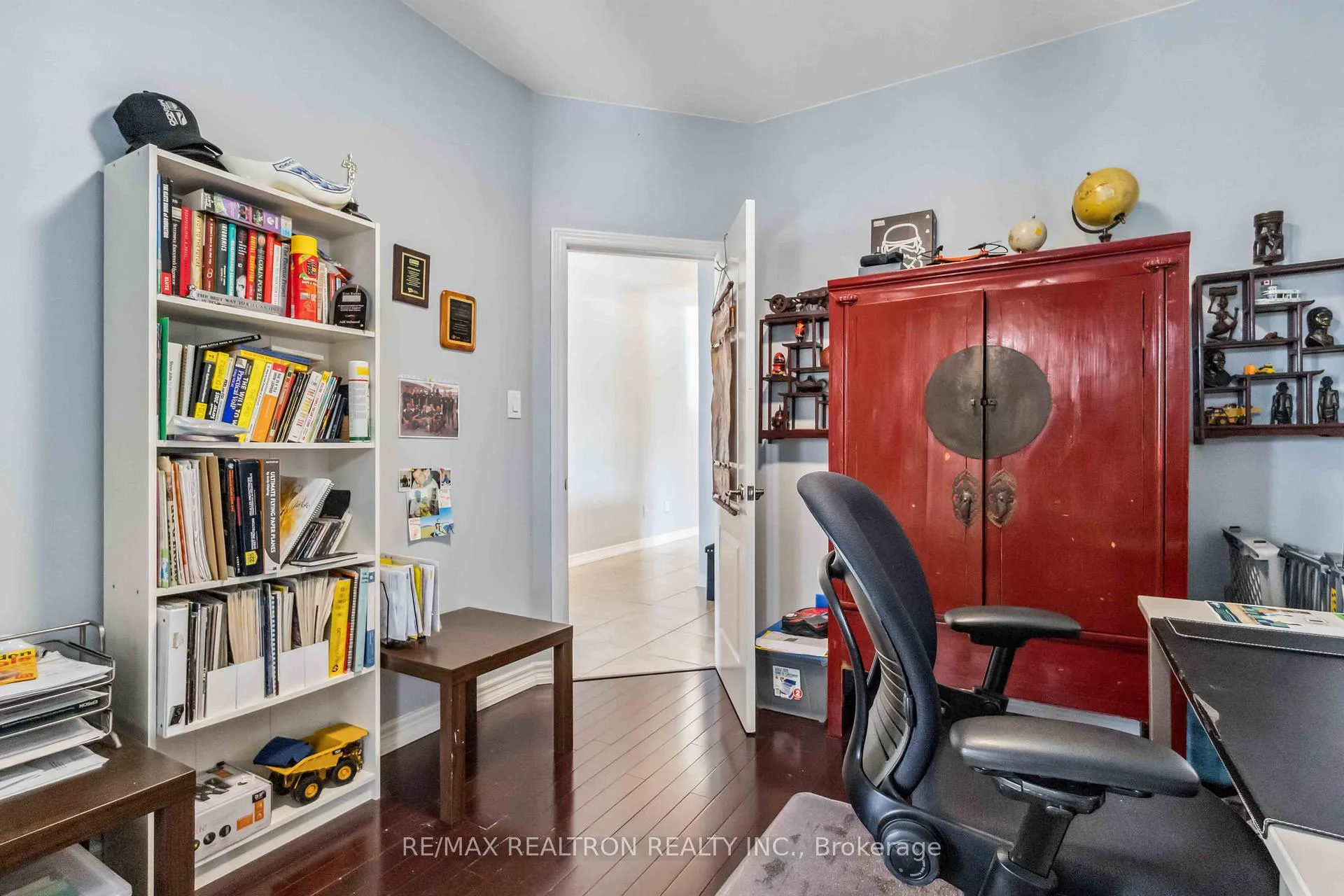 Photo 10 of 49 Blue Meadow Court, Markham, Box Grove — HOMEH