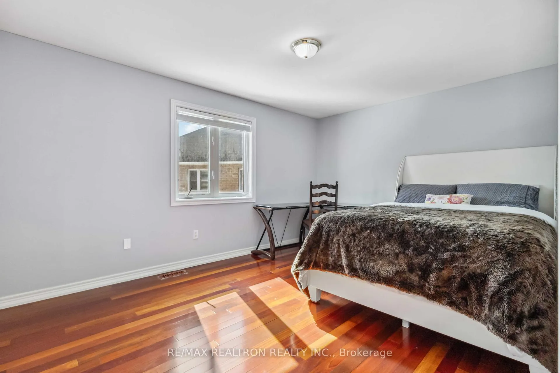 Photo 17 of 49 Blue Meadow Court, Markham, Box Grove — HOMEH