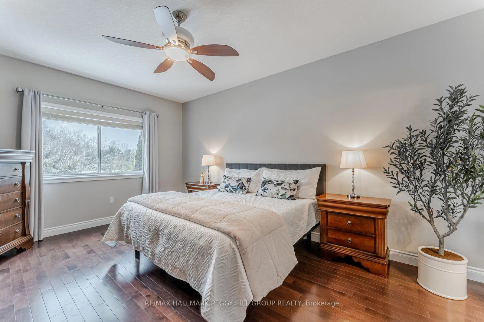 Photo 8 of 101 Seline Crescent, Barrie, Painswick South — HOMEH