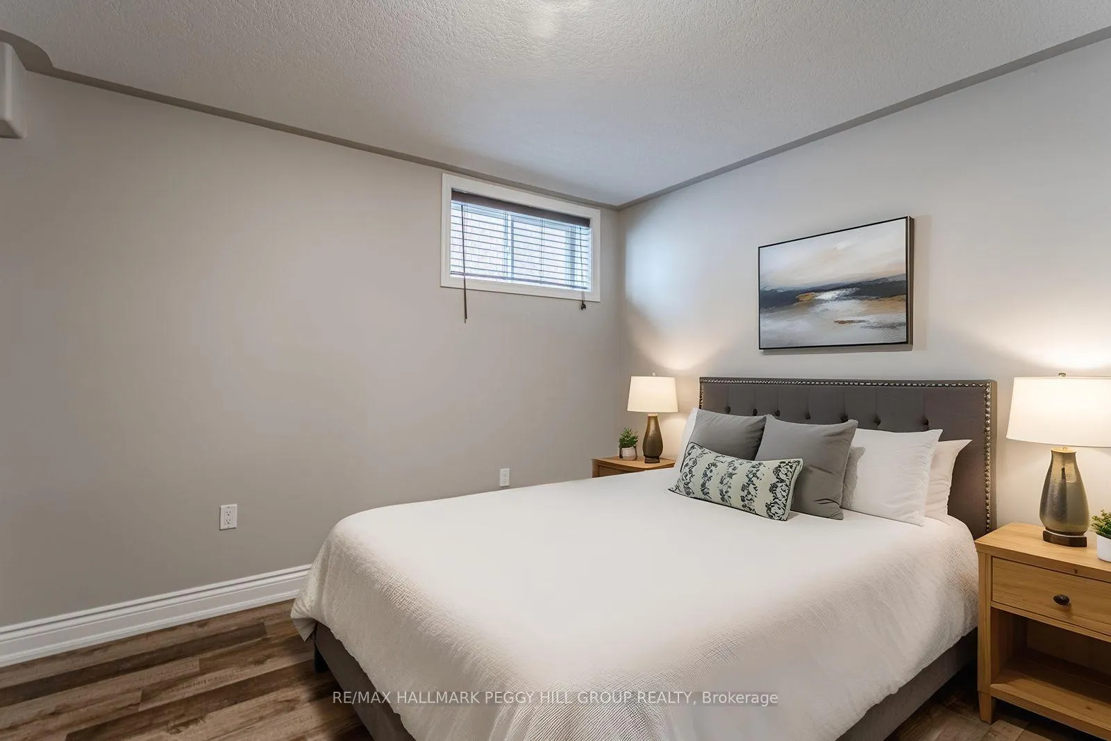 Photo 16 of 101 Seline Crescent, Barrie, Painswick South — HOMEH