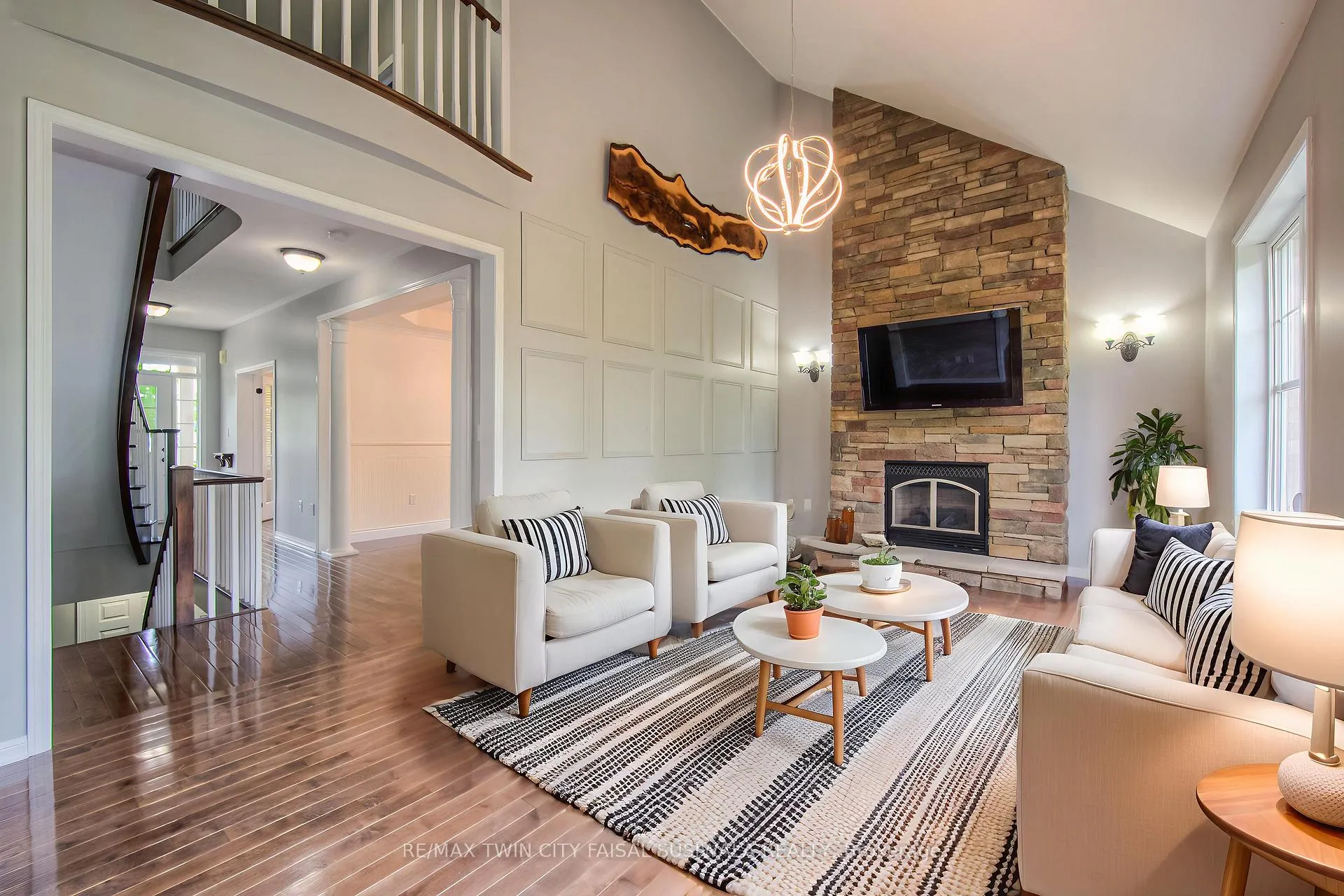 Photo 11 of 114 Baldwin Drive, Cambridge — HOMEH