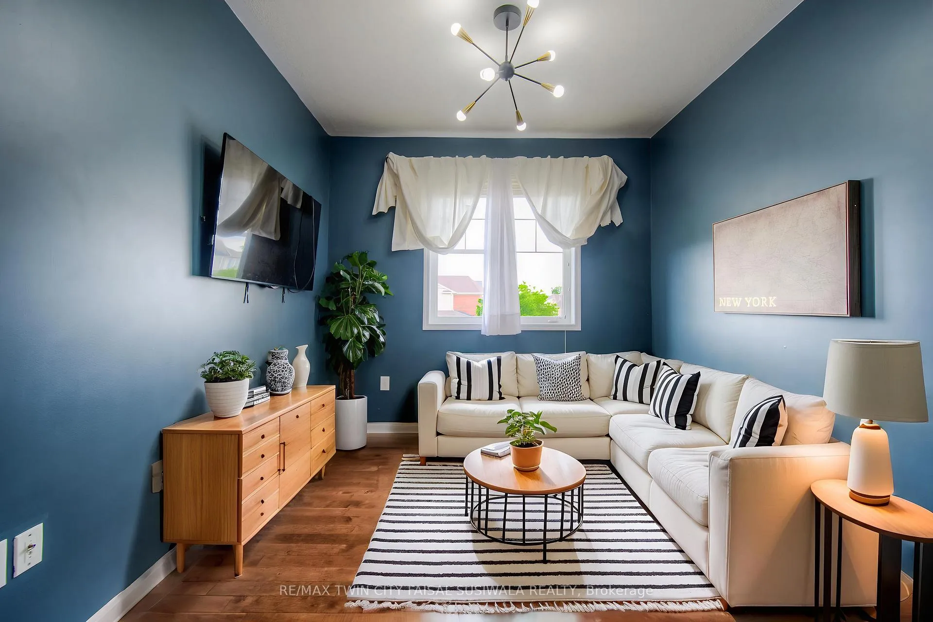 Photo 25 of 114 Baldwin Drive, Cambridge — HOMEH