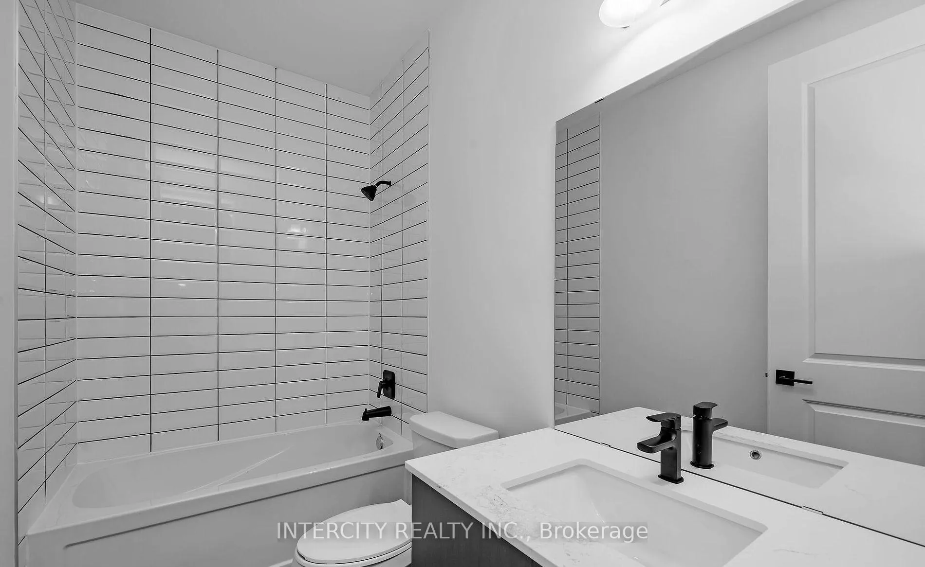 Photo 31 of 9 Sophies Court, Vaughan, Kleinburg — HOMEH