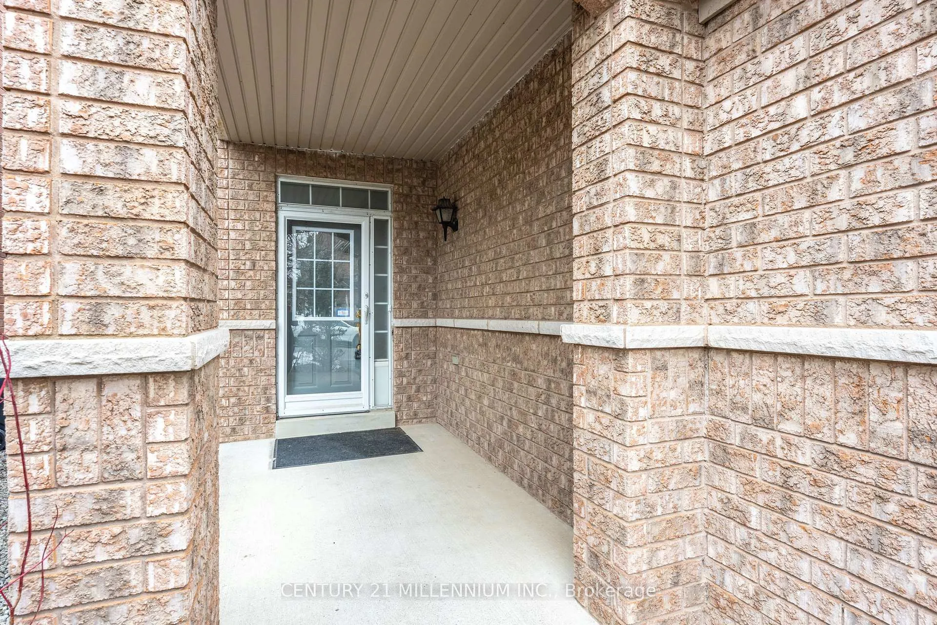 Photo 2 of 29 Martree Crescent, Brampton, Madoc — HOMEH