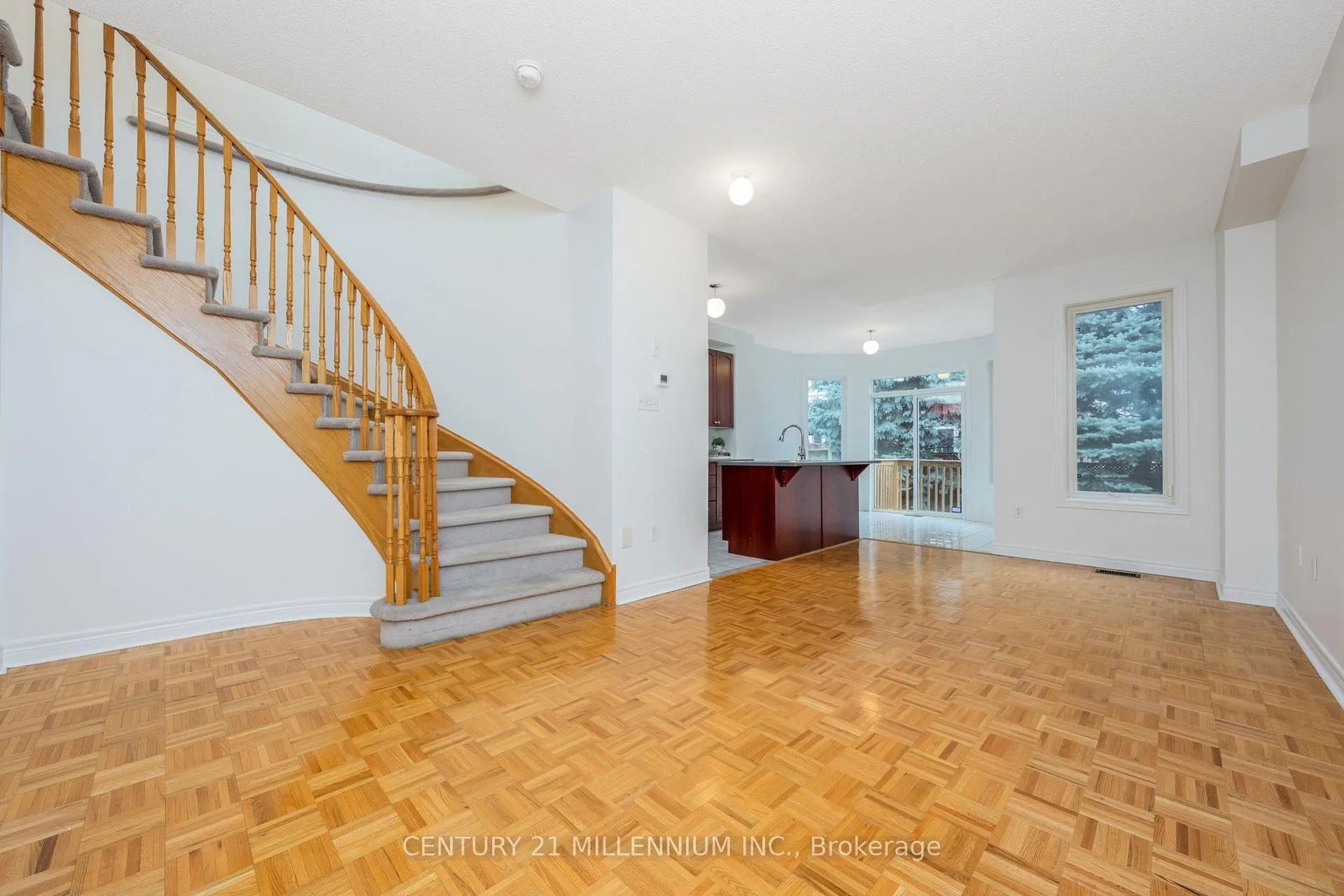 Photo 4 of 29 Martree Crescent, Brampton, Madoc — HOMEH