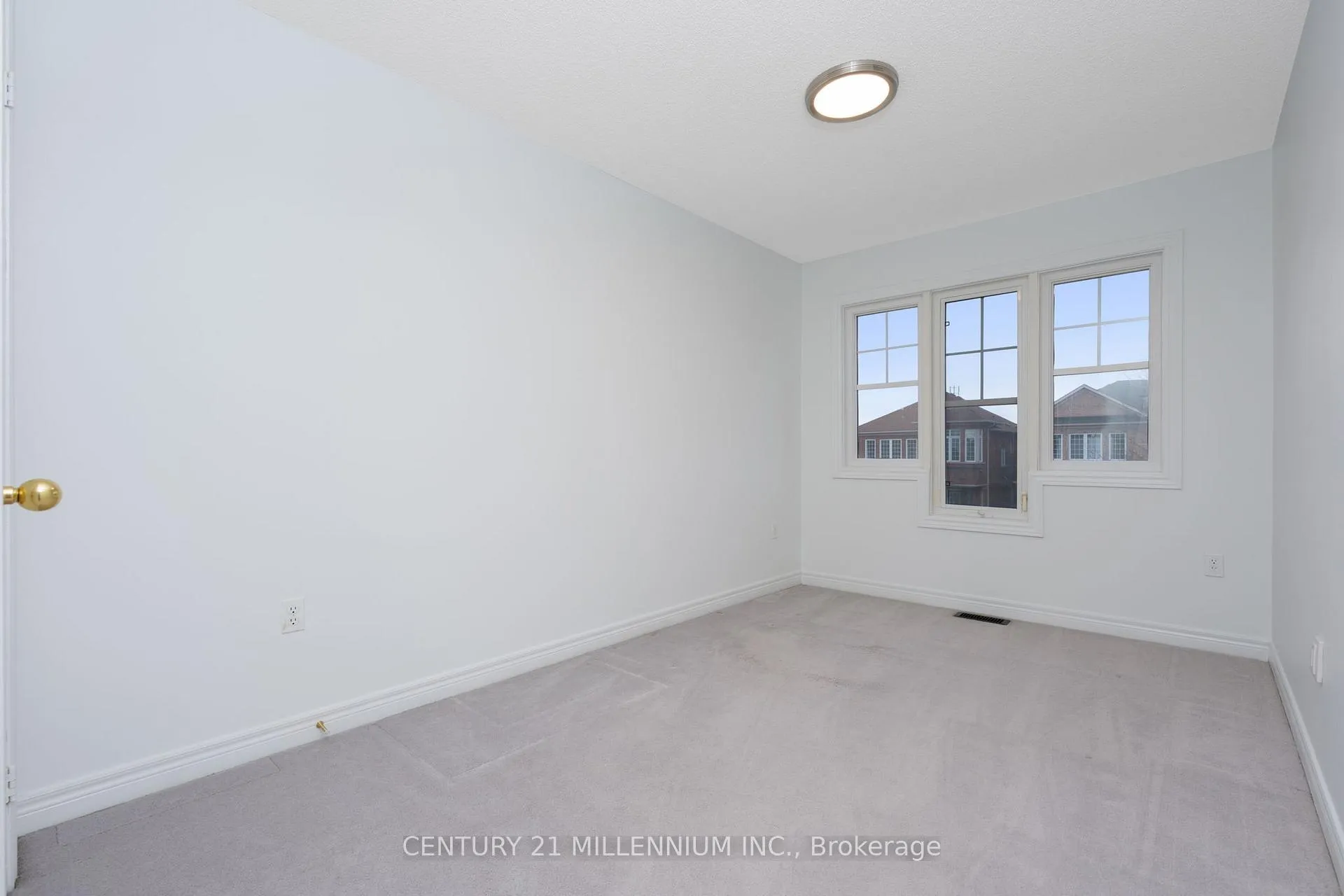 Photo 19 of 29 Martree Crescent, Brampton, Madoc — HOMEH