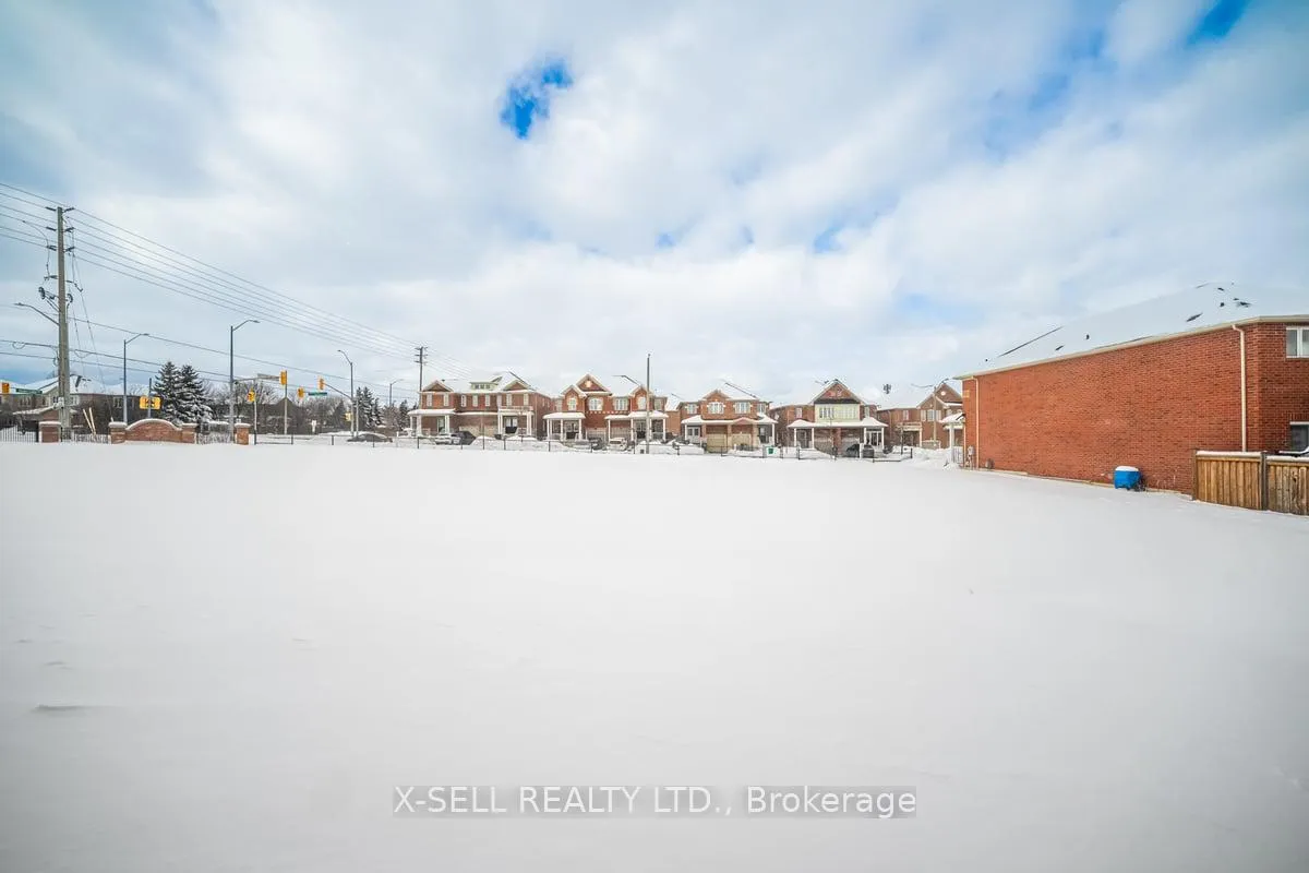 Photo 34 of 36 Dockside Court, Brampton, Sandringham-Wellington — HOMEH
