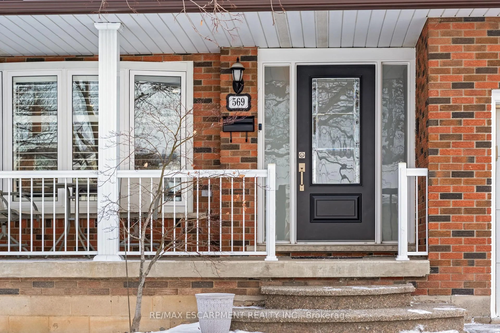 Photo 3 of 569 Rosseau Road, Hamilton, Rosedale — HOMEH