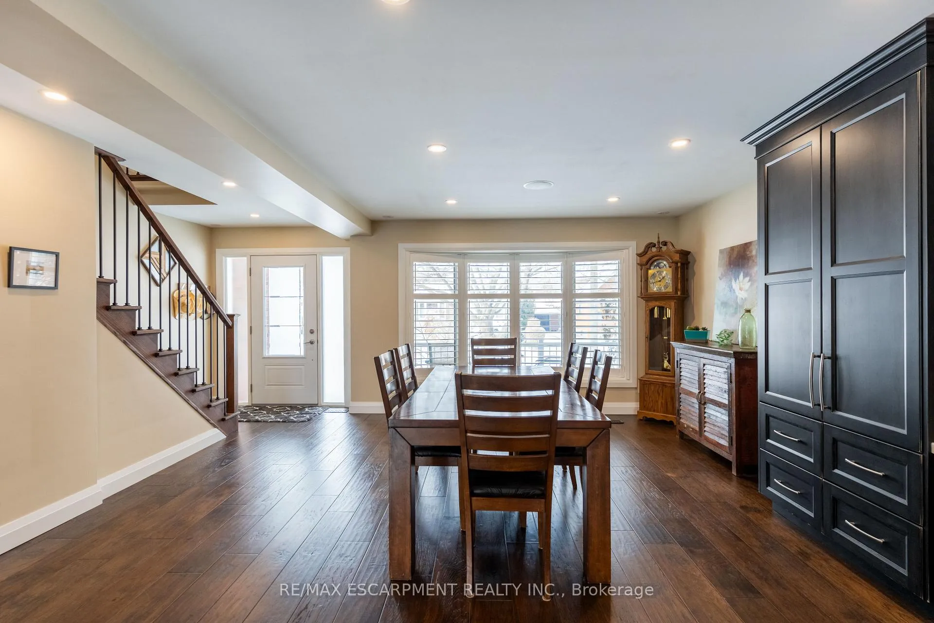 Photo 7 of 569 Rosseau Road, Hamilton, Rosedale — HOMEH