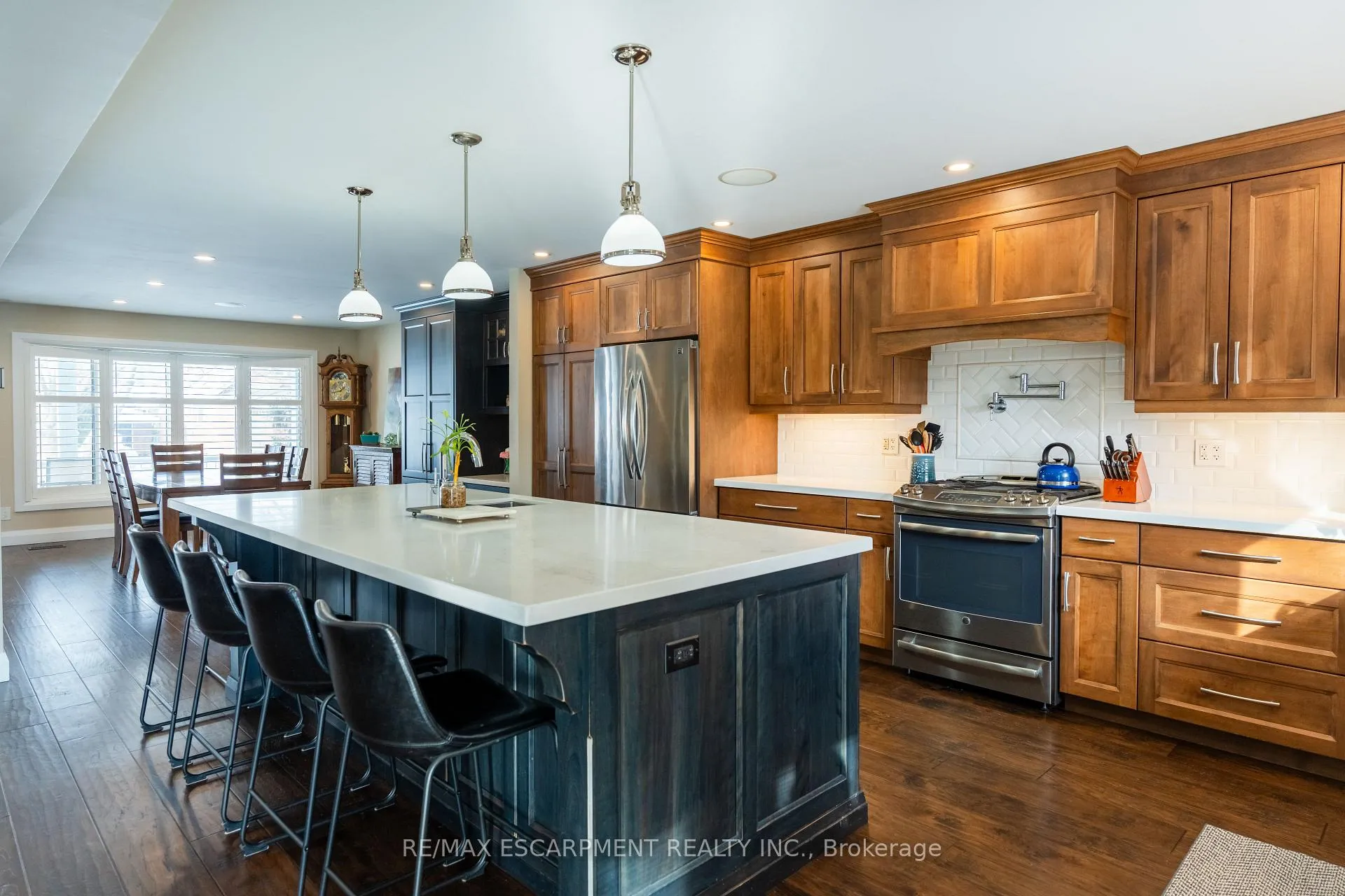 Photo 12 of 569 Rosseau Road, Hamilton, Rosedale — HOMEH