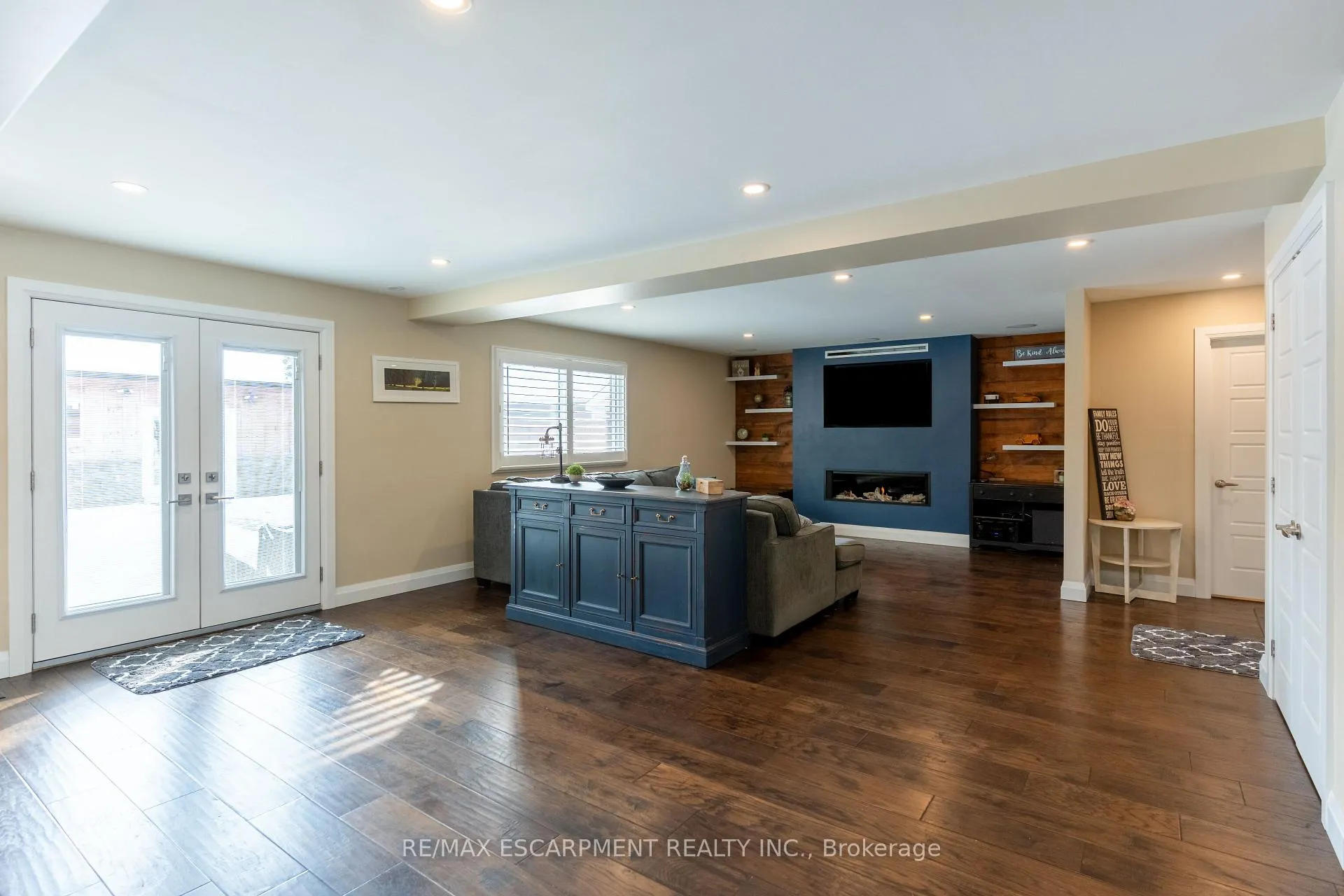 Photo 17 of 569 Rosseau Road, Hamilton, Rosedale — HOMEH