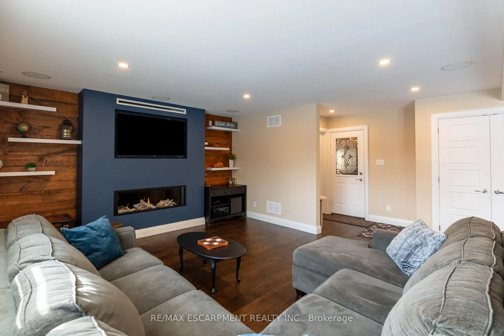 Photo 20 of 569 Rosseau Road, Hamilton, Rosedale — HOMEH