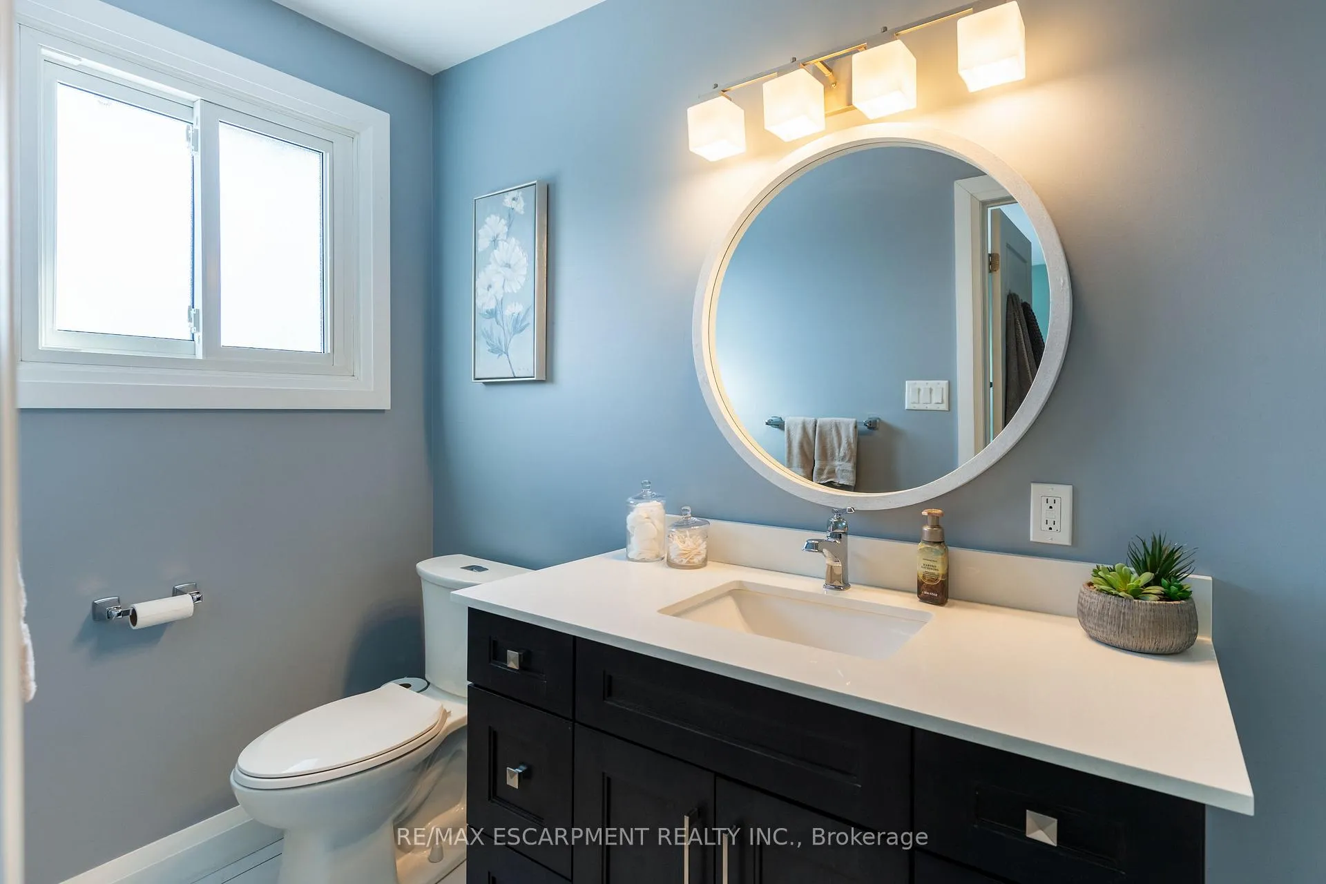 Photo 25 of 569 Rosseau Road, Hamilton, Rosedale — HOMEH