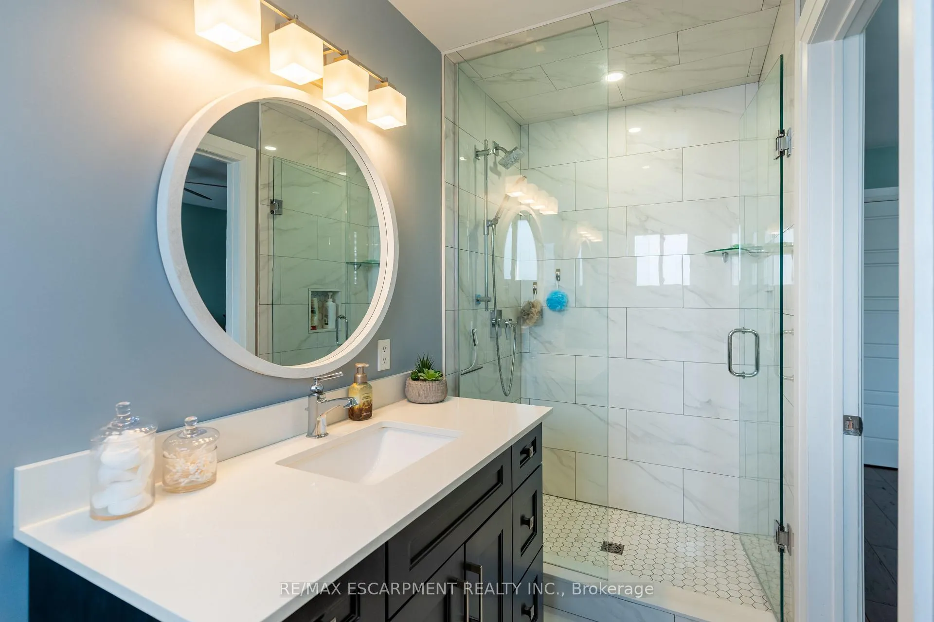 Photo 26 of 569 Rosseau Road, Hamilton, Rosedale — HOMEH
