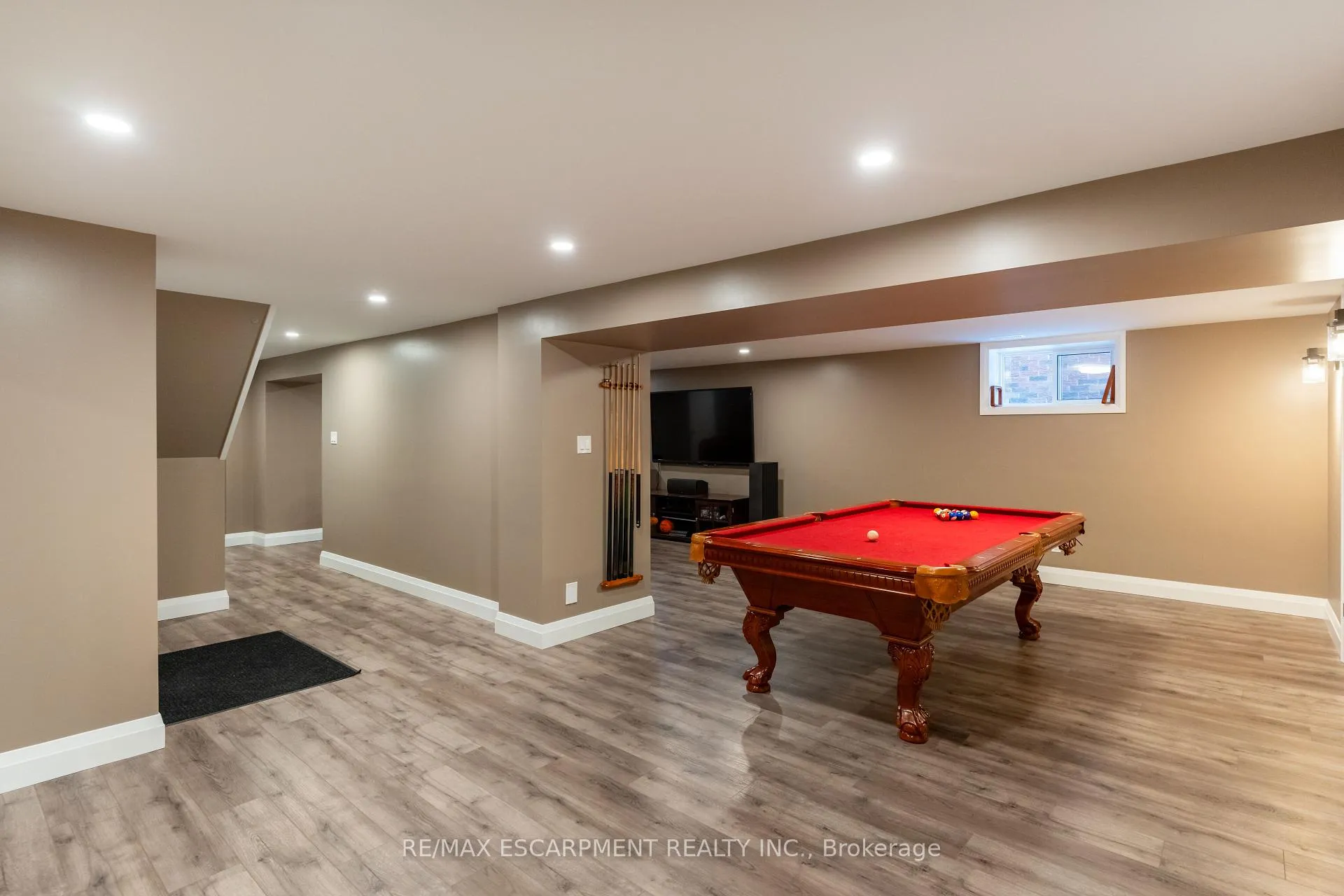 Photo 35 of 569 Rosseau Road, Hamilton, Rosedale — HOMEH