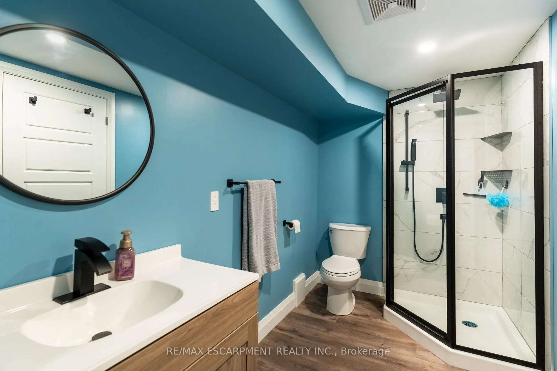 Photo 37 of 569 Rosseau Road, Hamilton, Rosedale — HOMEH