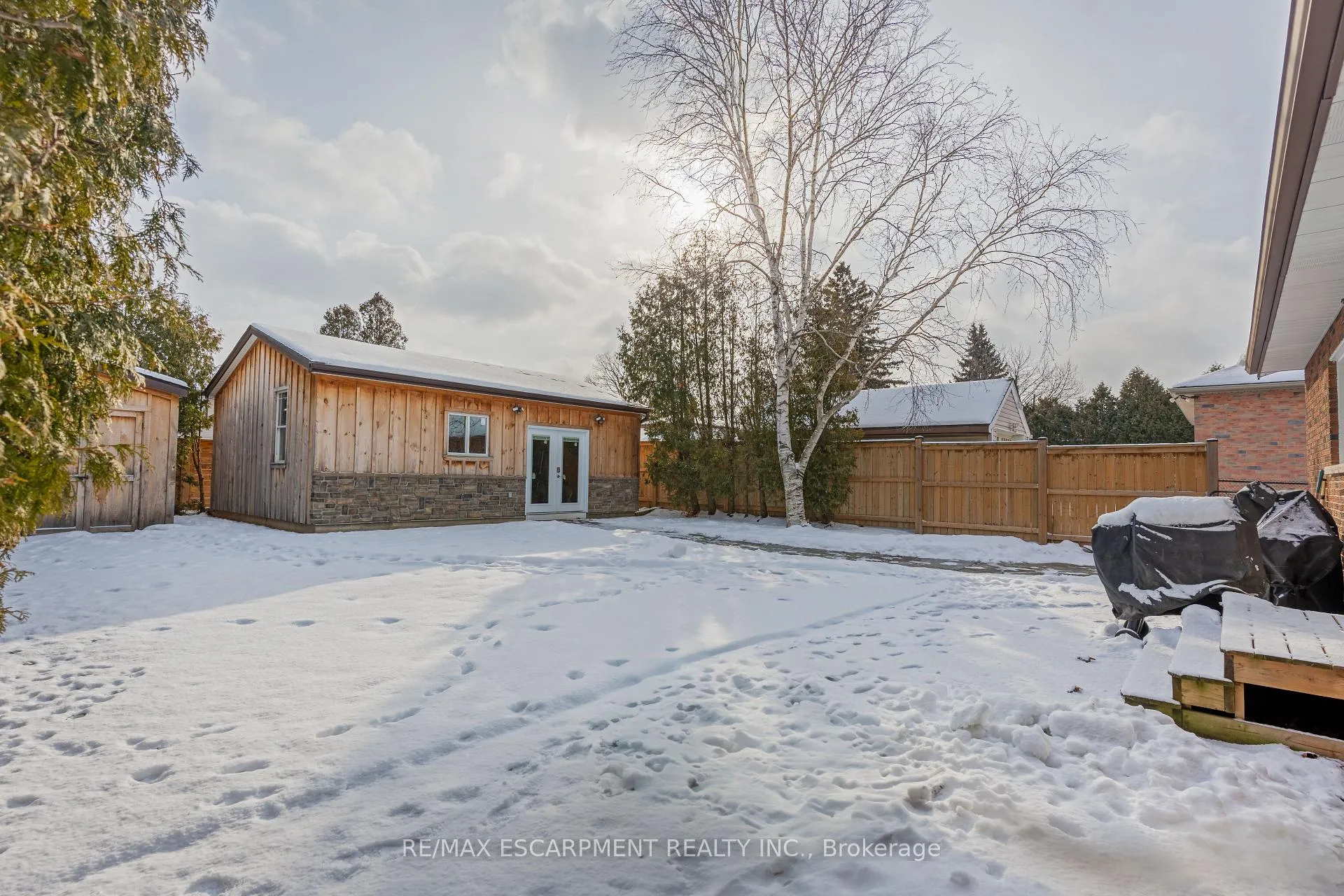 Photo 44 of 569 Rosseau Road, Hamilton, Rosedale — HOMEH