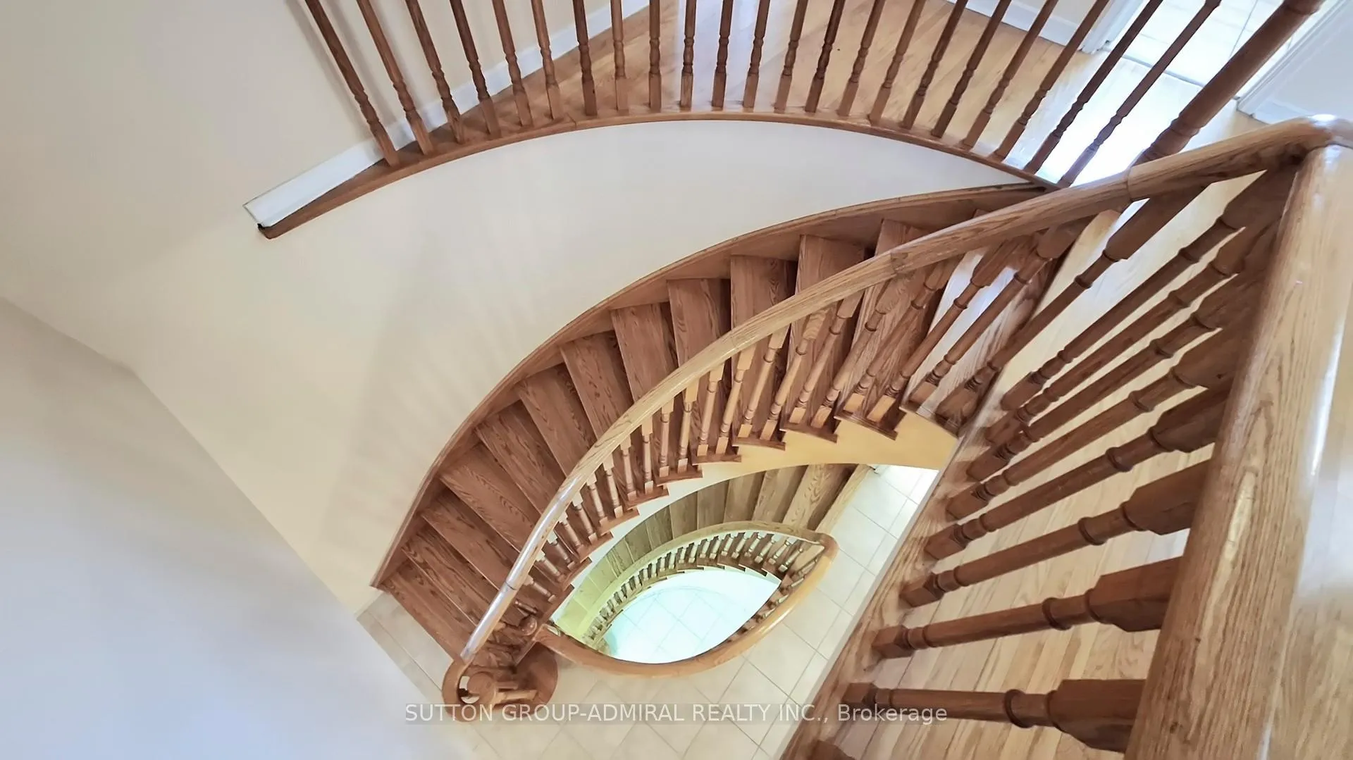 Photo 22 of 54 Brandy Crescent, Vaughan, East Woodbridge — HOMEH