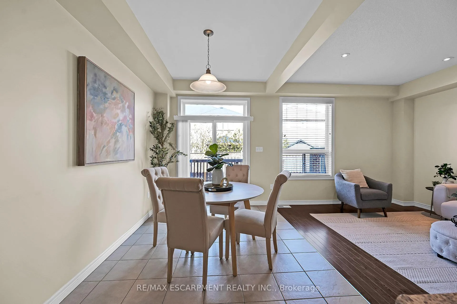 Photo 19 of 12 Marina Point Crescent, Hamilton, Stoney Creek — HOMEH