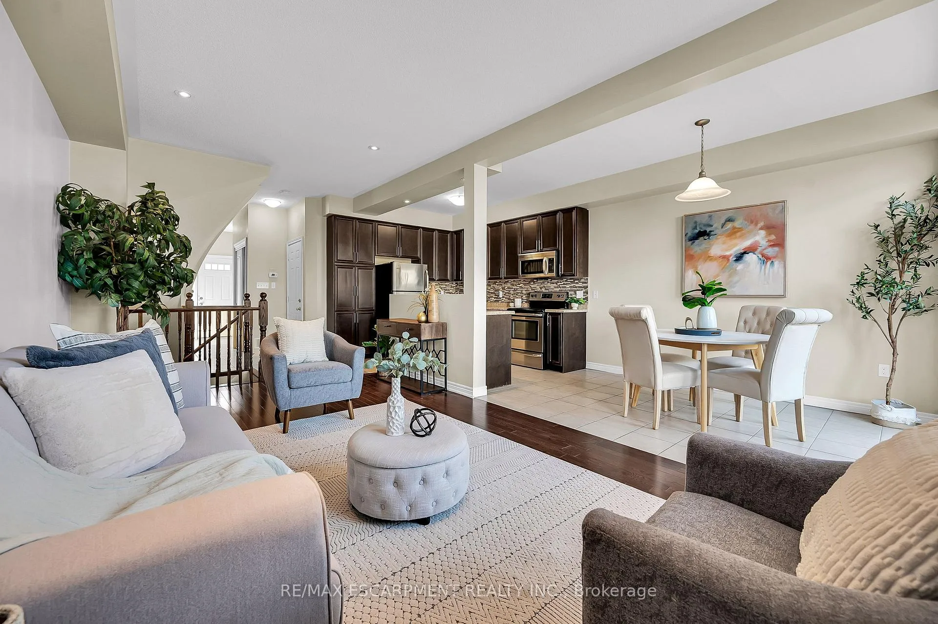 Photo 22 of 12 Marina Point Crescent, Hamilton, Stoney Creek — HOMEH
