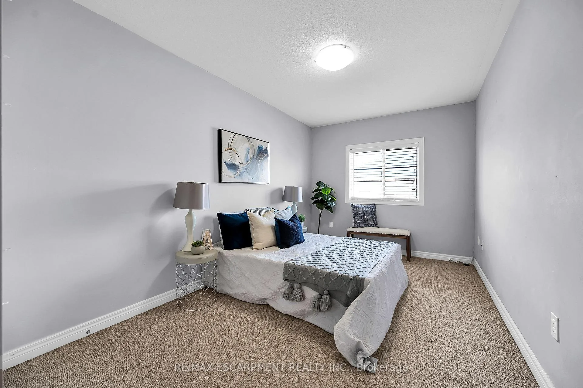 Photo 30 of 12 Marina Point Crescent, Hamilton, Stoney Creek — HOMEH