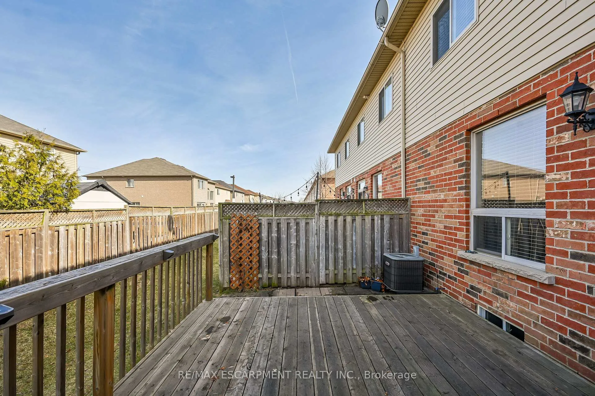 Photo 45 of 12 Marina Point Crescent, Hamilton, Stoney Creek — HOMEH