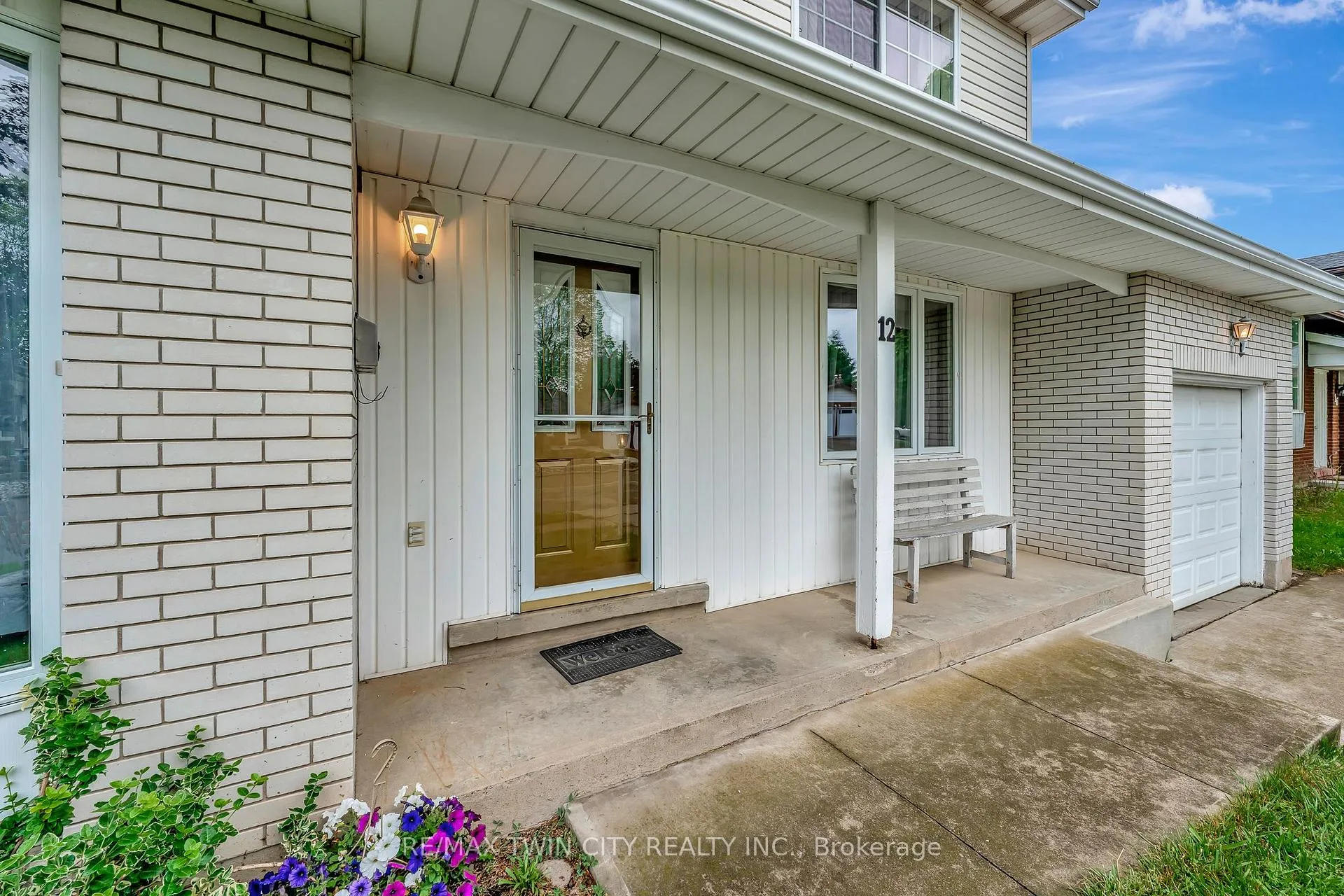 Photo 3 of 12 Forestwood Drive, Kitchener — HOMEH