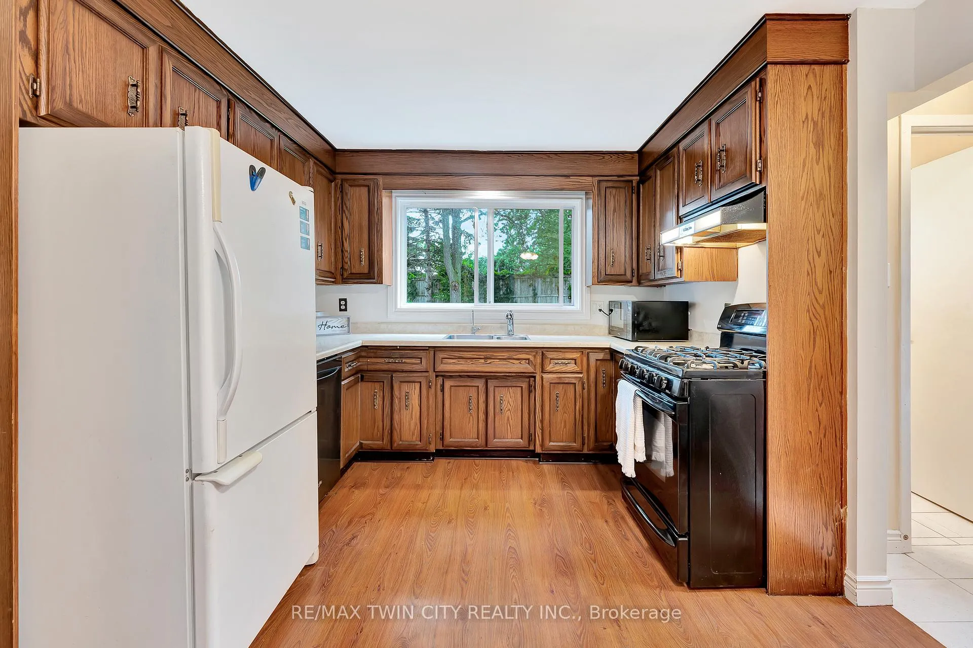 Photo 12 of 12 Forestwood Drive, Kitchener — HOMEH