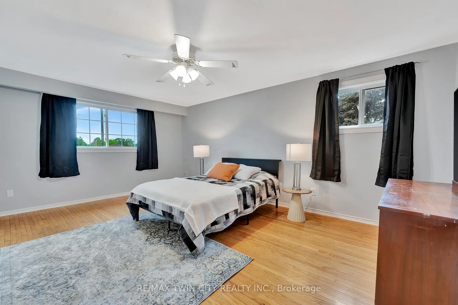 Photo 21 of 12 Forestwood Drive, Kitchener — HOMEH