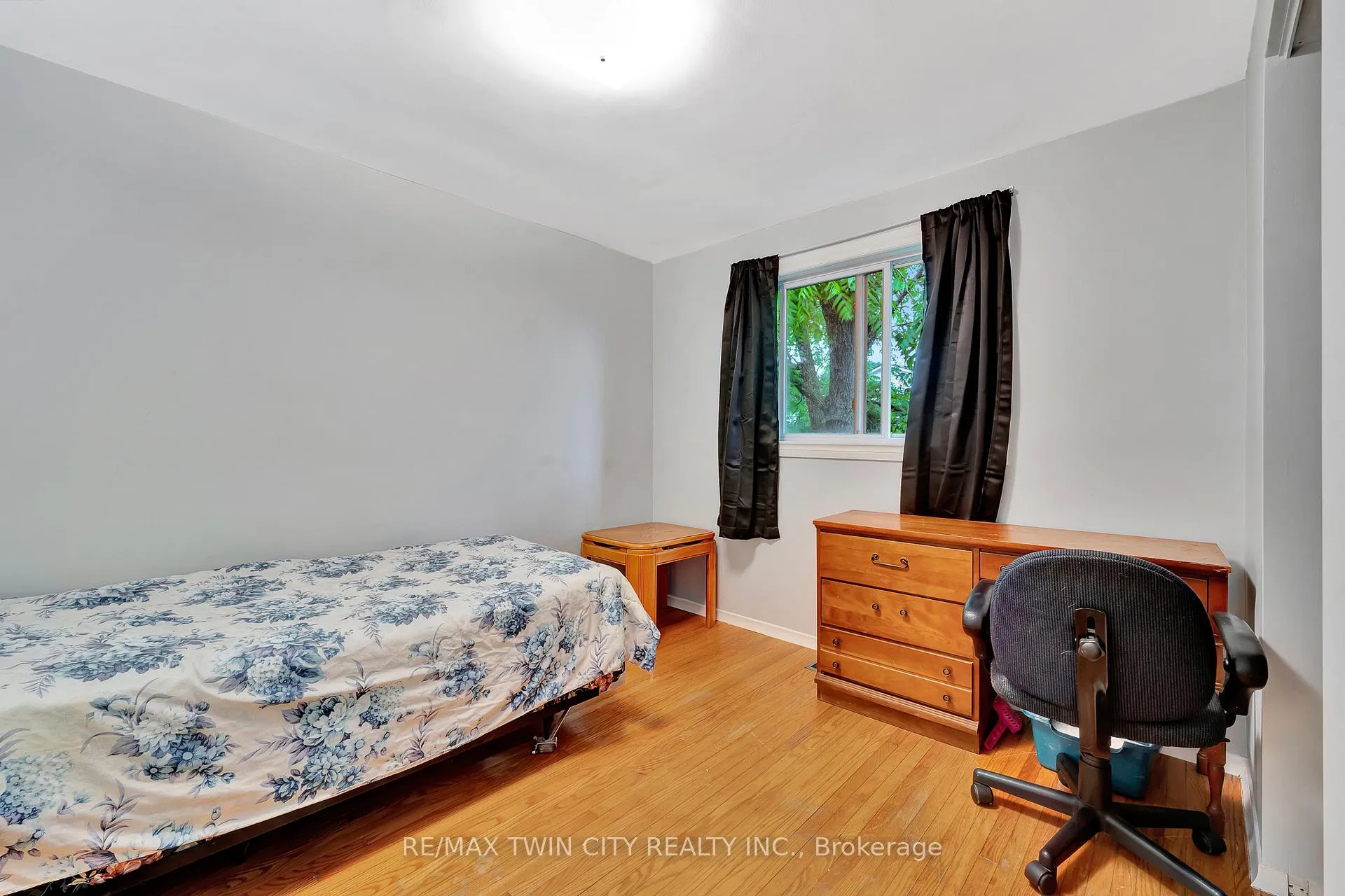 Photo 31 of 12 Forestwood Drive, Kitchener — HOMEH
