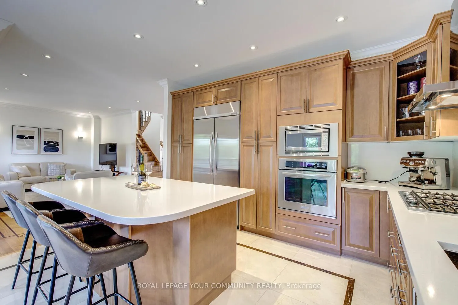Photo 16 of 136 Lebovic Campus Drive, Vaughan, Patterson — HOMEH