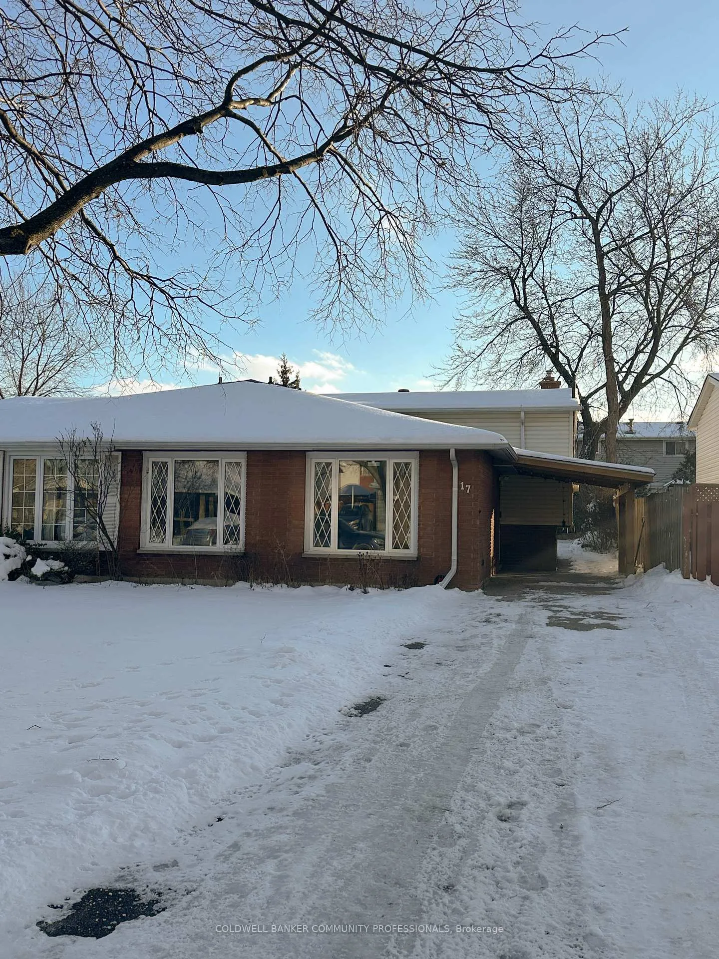 Photo 1 of 17 Rosanne Crescent, Hamilton, Berrisfield — HOMEH
