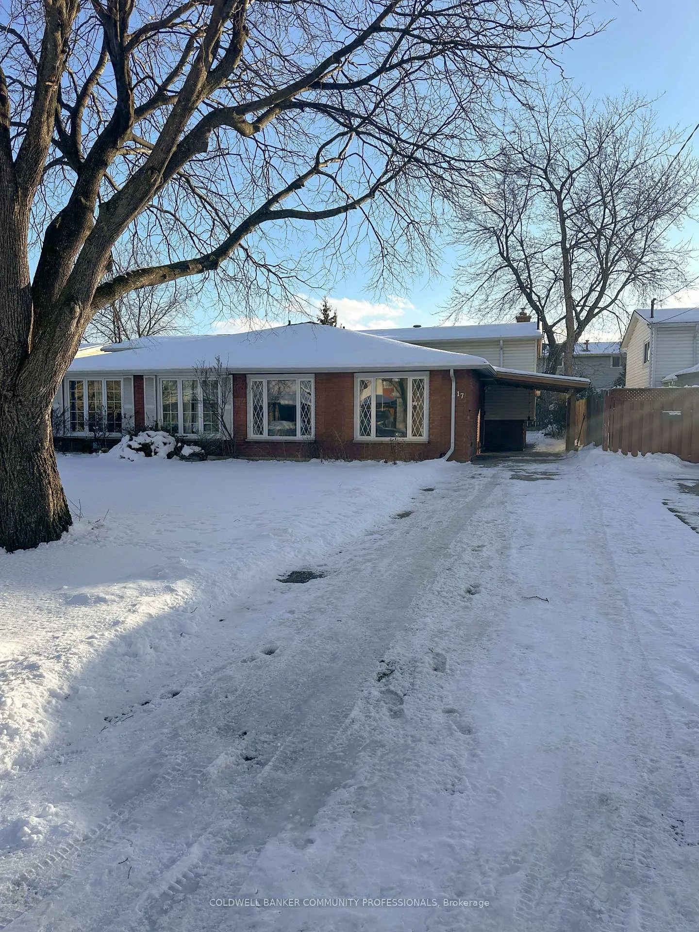 Photo 3 of 17 Rosanne Crescent, Hamilton, Berrisfield — HOMEH