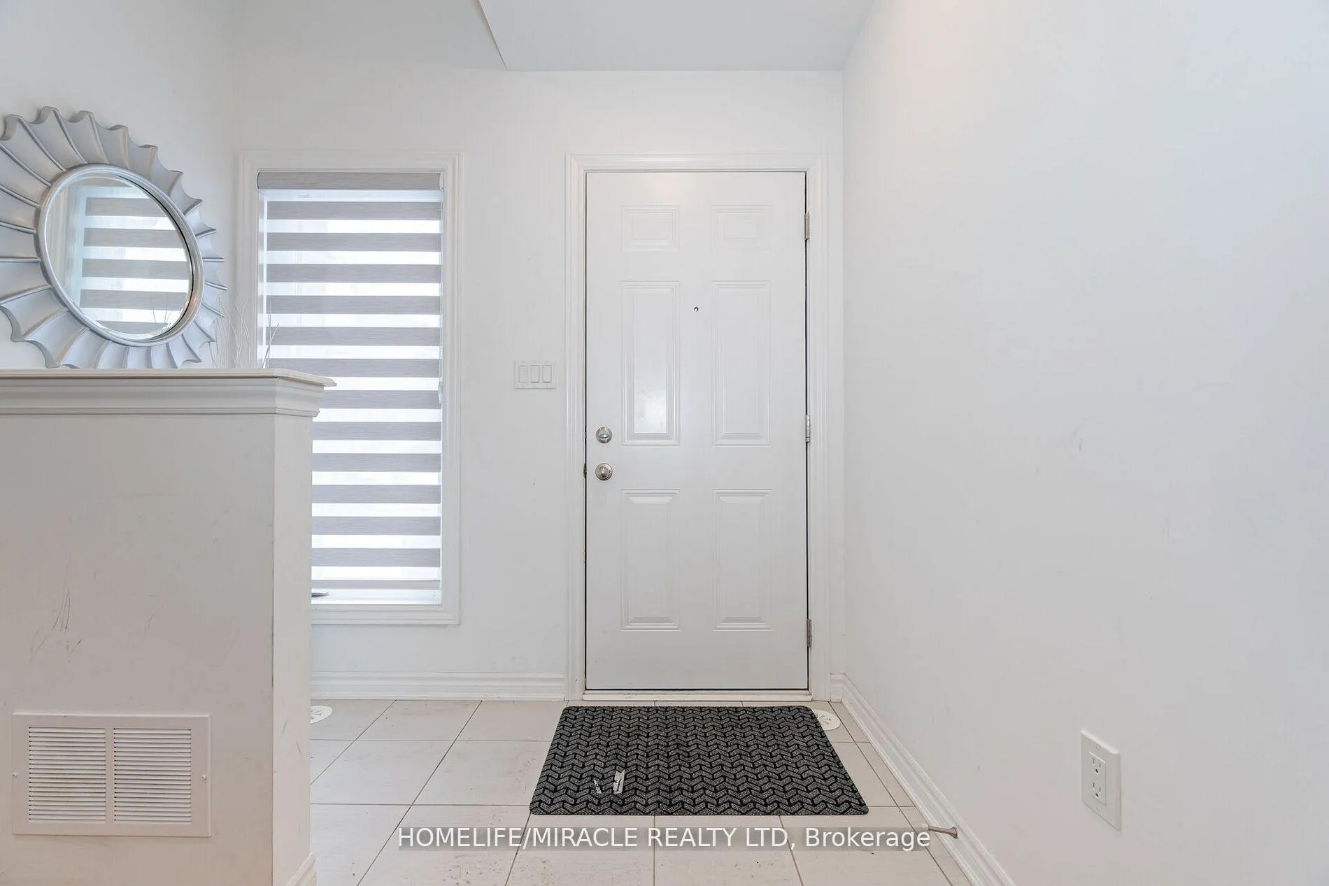Photo 4 of 30 Waterville Way, Caledon, Rural Caledon — HOMEH