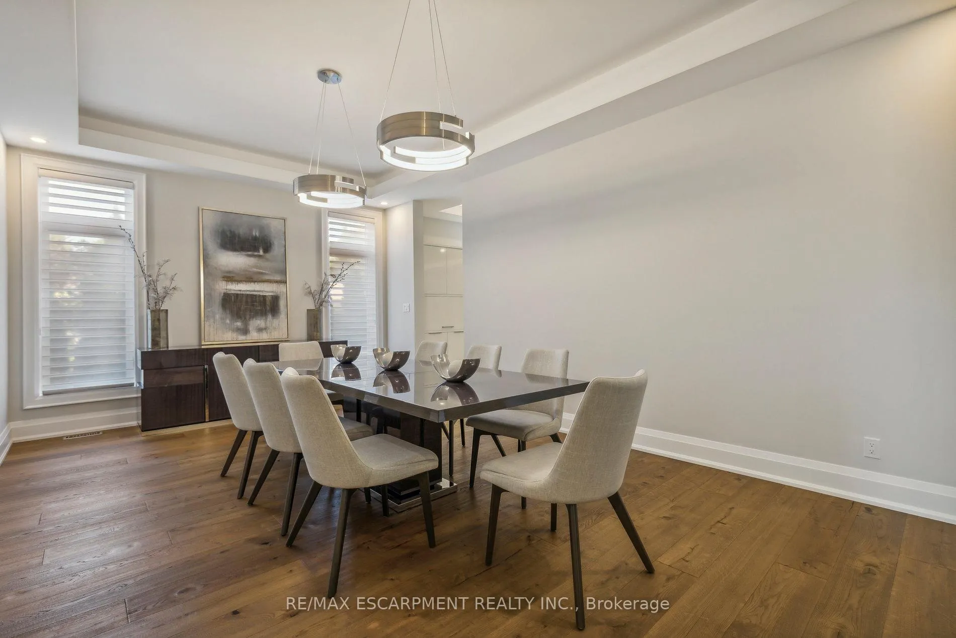 Photo 6 of 60 Garden Avenue, Hamilton, Ancaster — HOMEH
