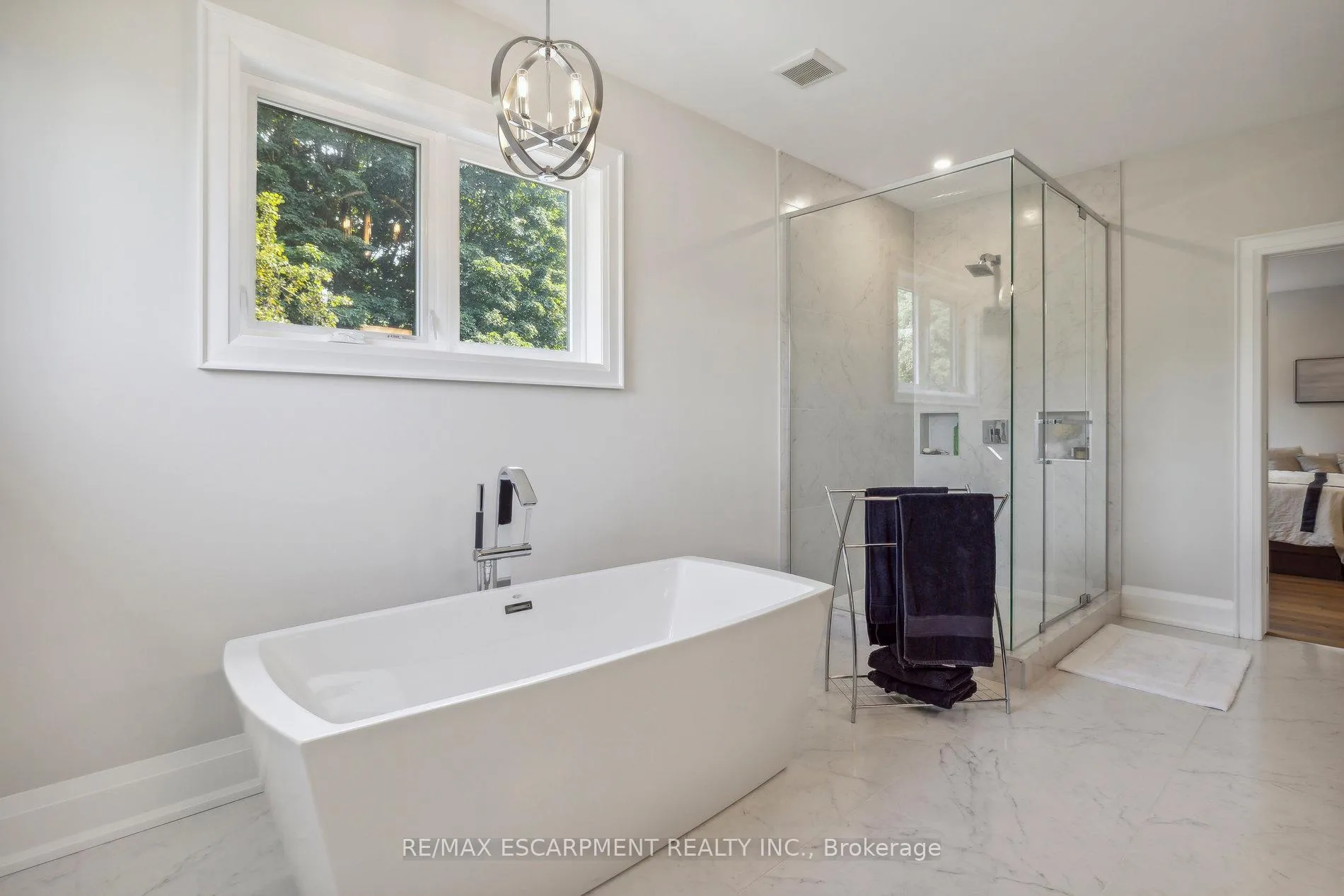 Photo 21 of 60 Garden Avenue, Hamilton, Ancaster — HOMEH