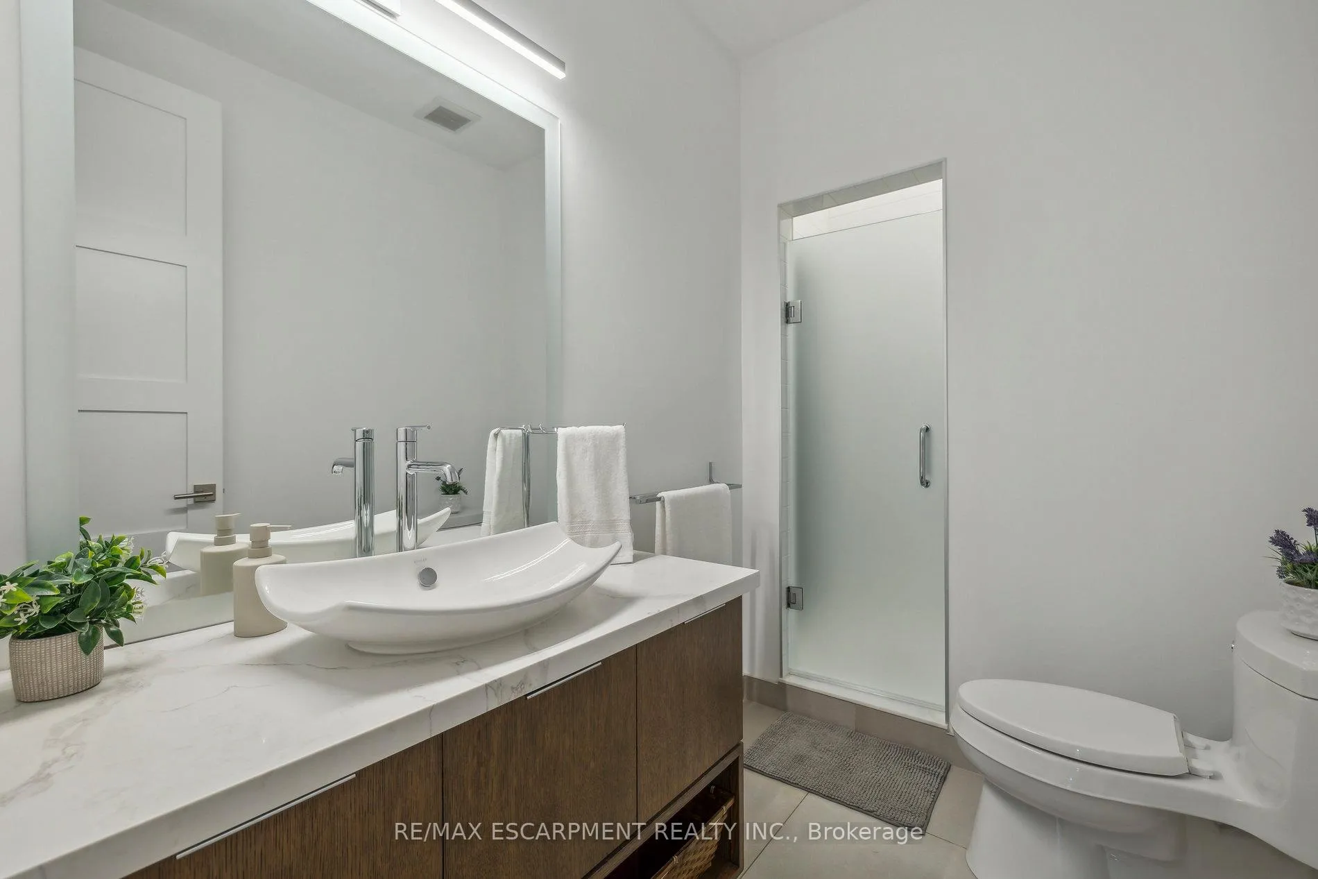Photo 29 of 60 Garden Avenue, Hamilton, Ancaster — HOMEH