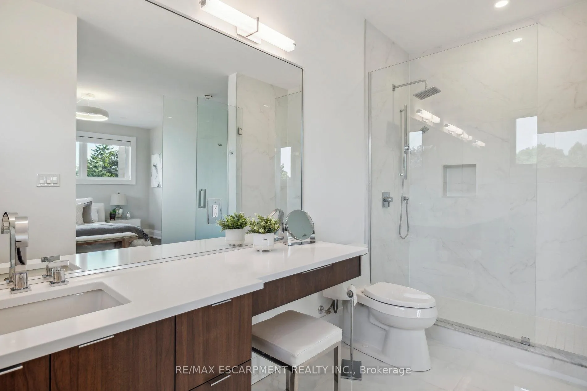 Photo 30 of 60 Garden Avenue, Hamilton, Ancaster — HOMEH