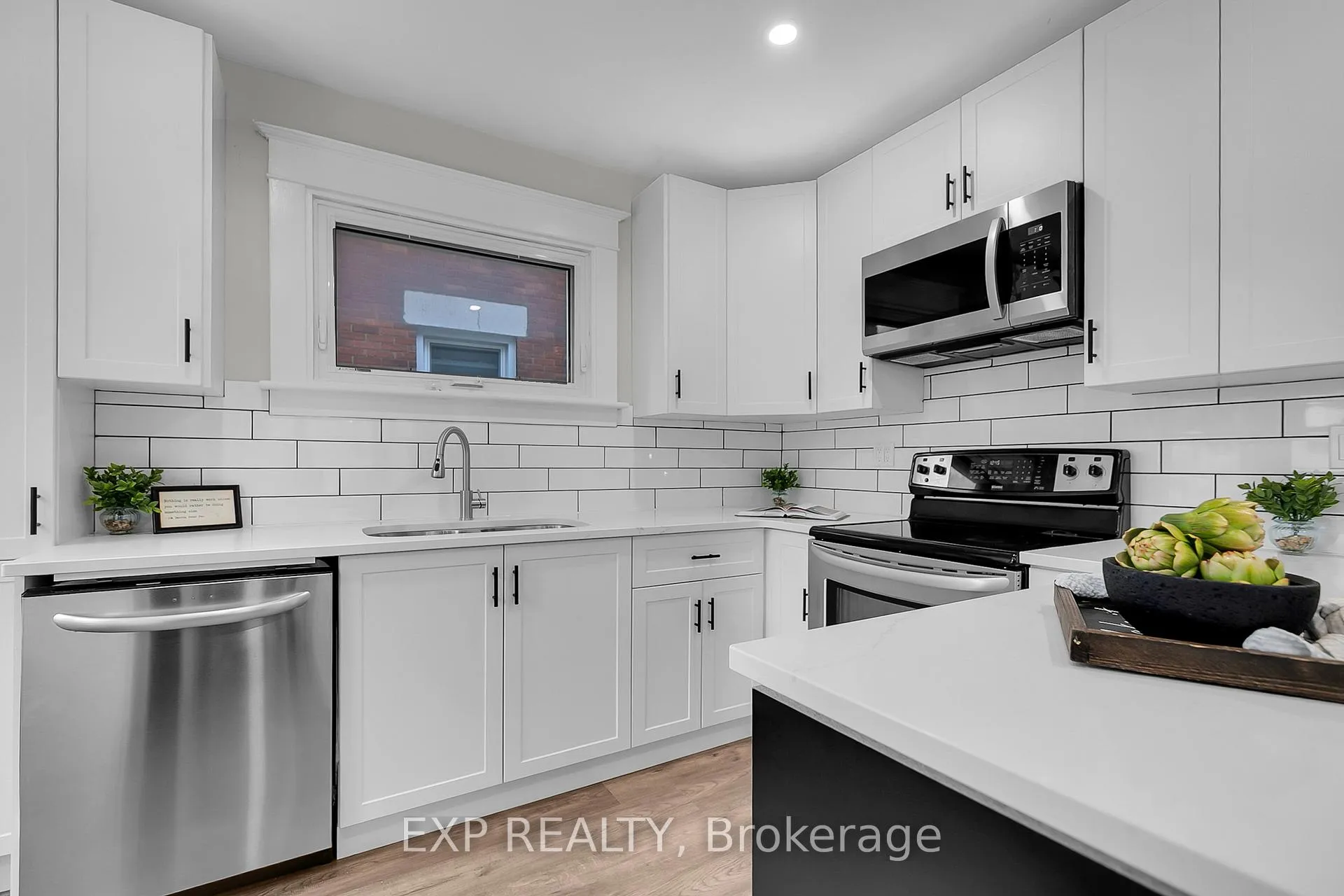 Photo 14 of 267 Front Street, Stratford — HOMEH