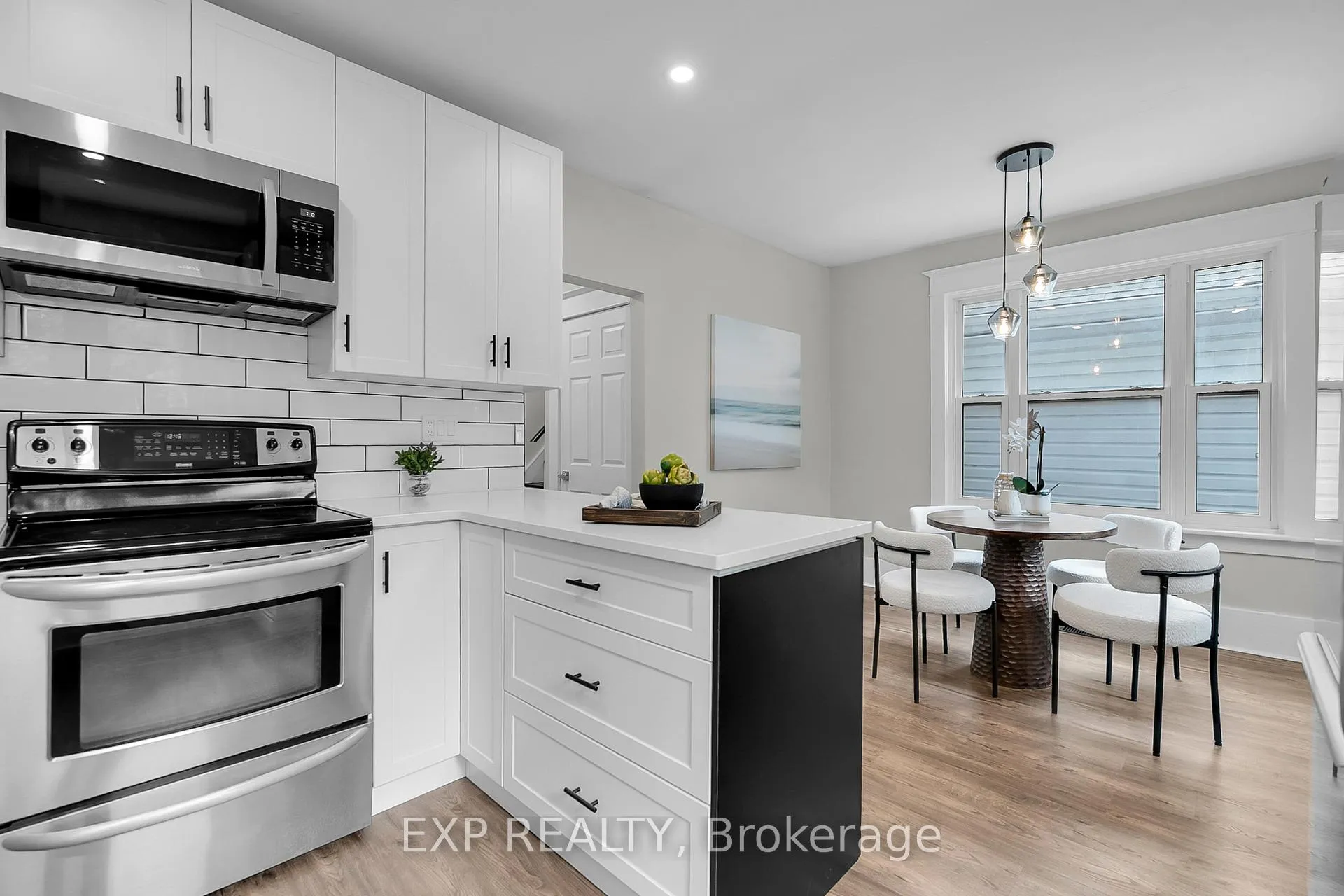Photo 16 of 267 Front Street, Stratford — HOMEH