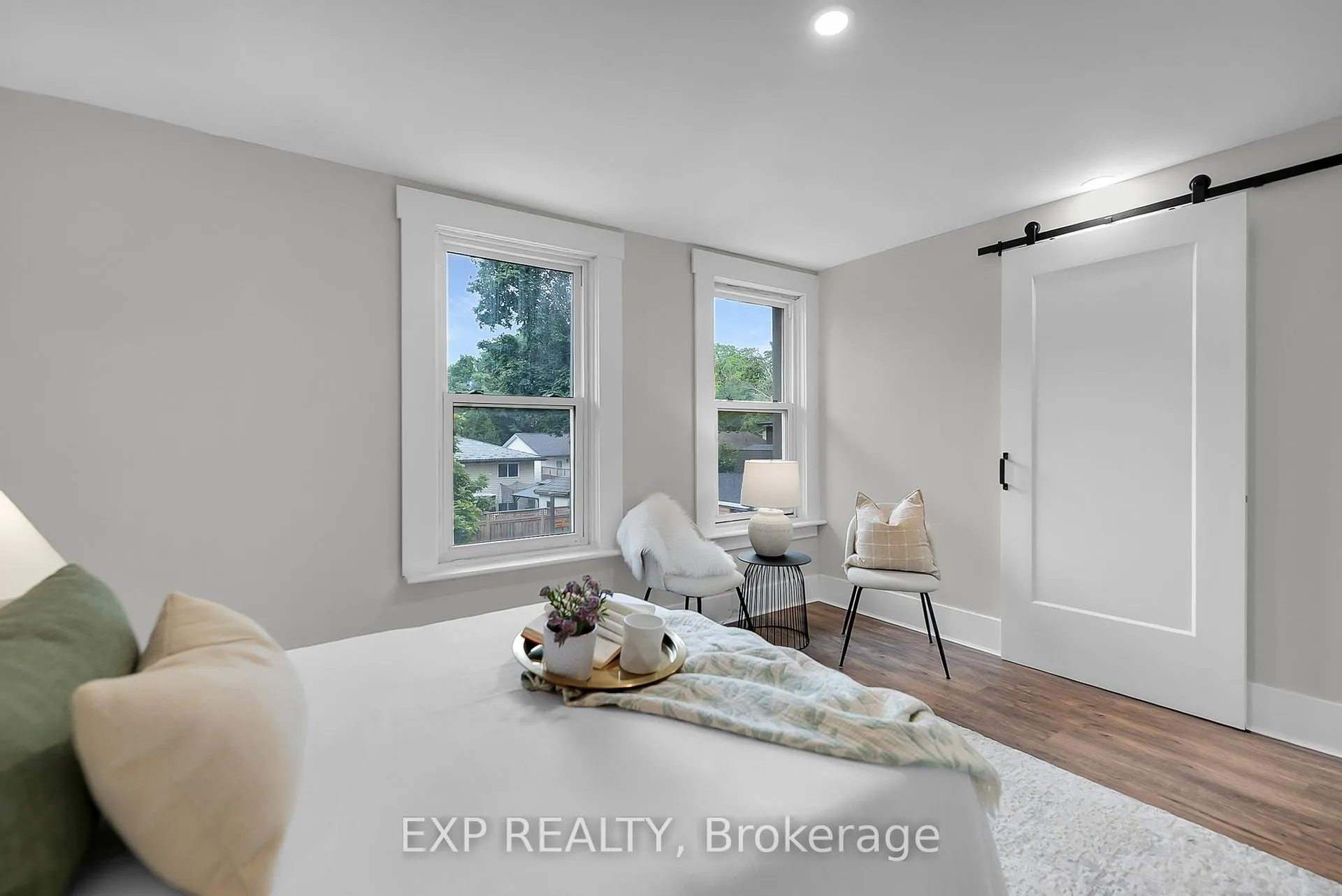 Photo 20 of 267 Front Street, Stratford — HOMEH